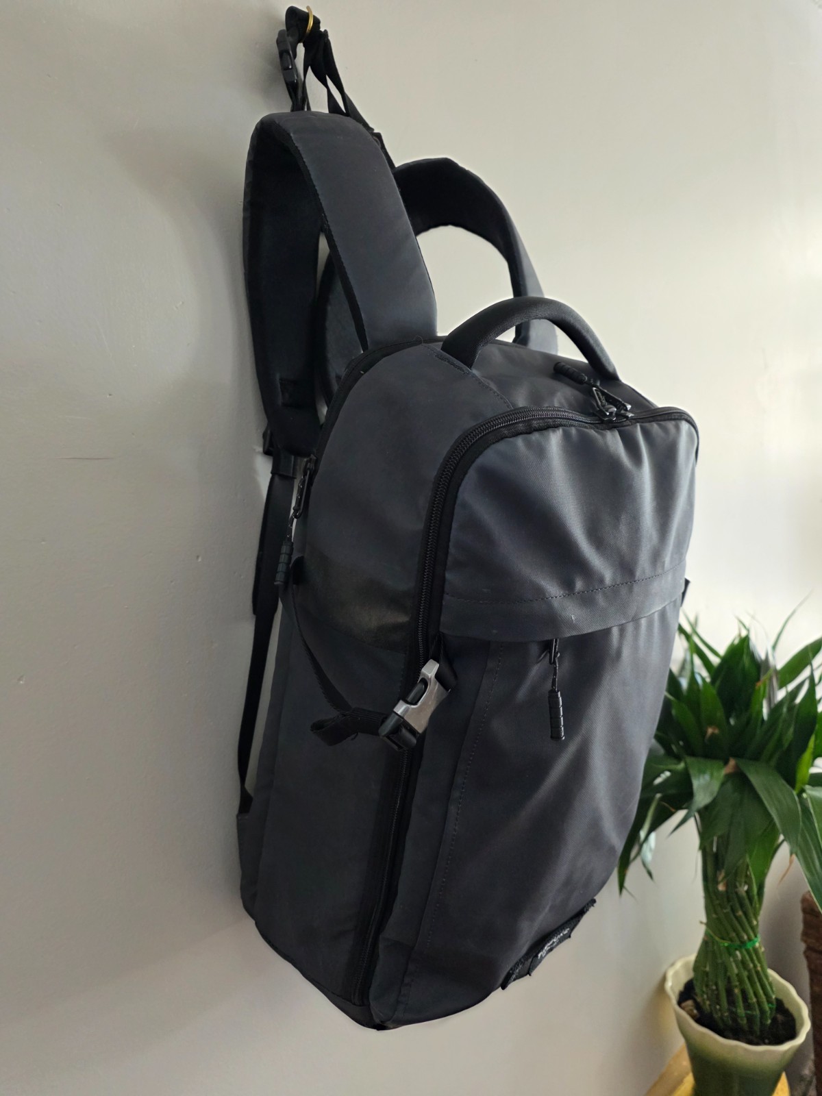 ​Timbuk2 The Division 1849-3 Laptop Backpack Grey Commuter Work Bag Messenger 🎒