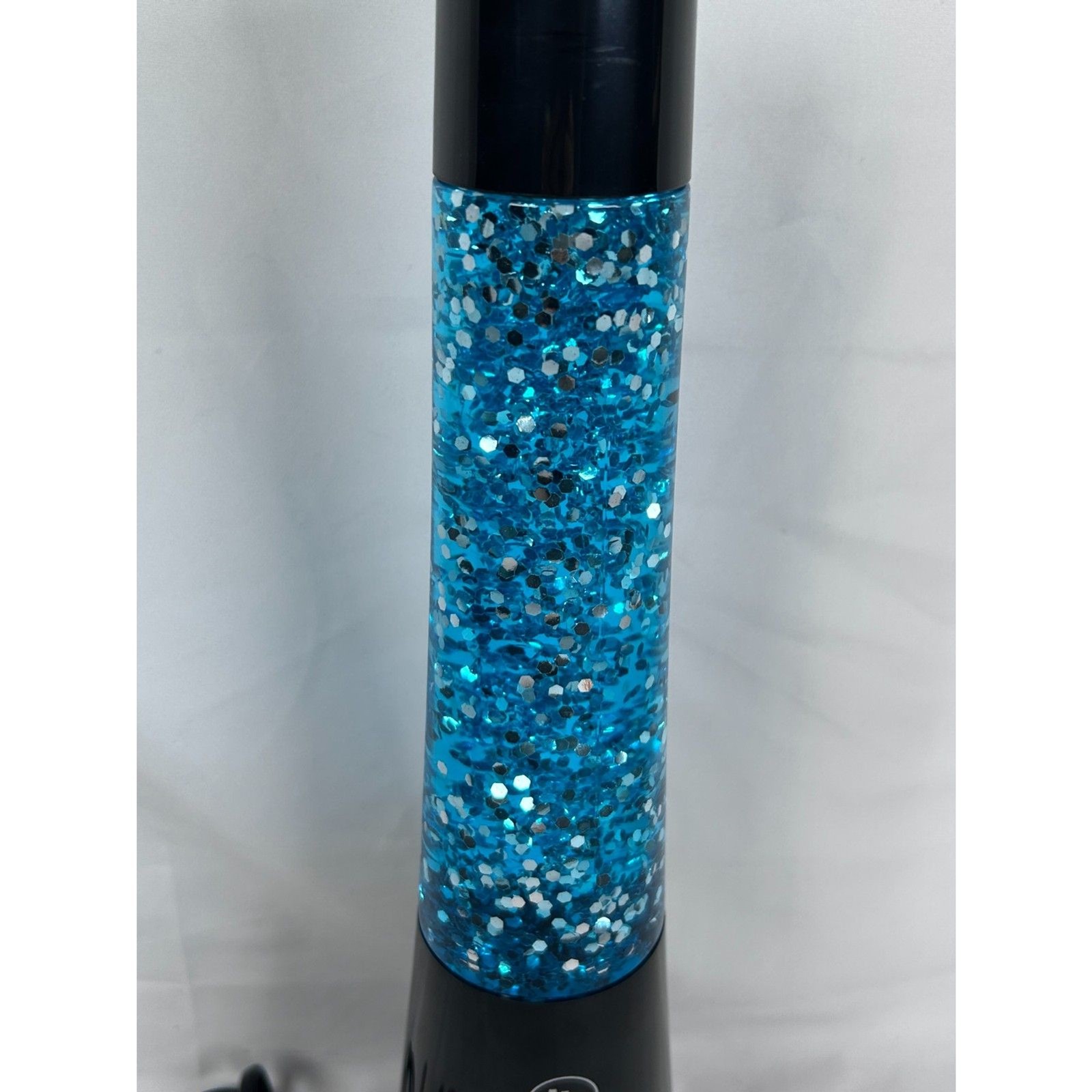 IT Glitter Lamp Bluetooth Speaker Lights Up Switch Blue Black