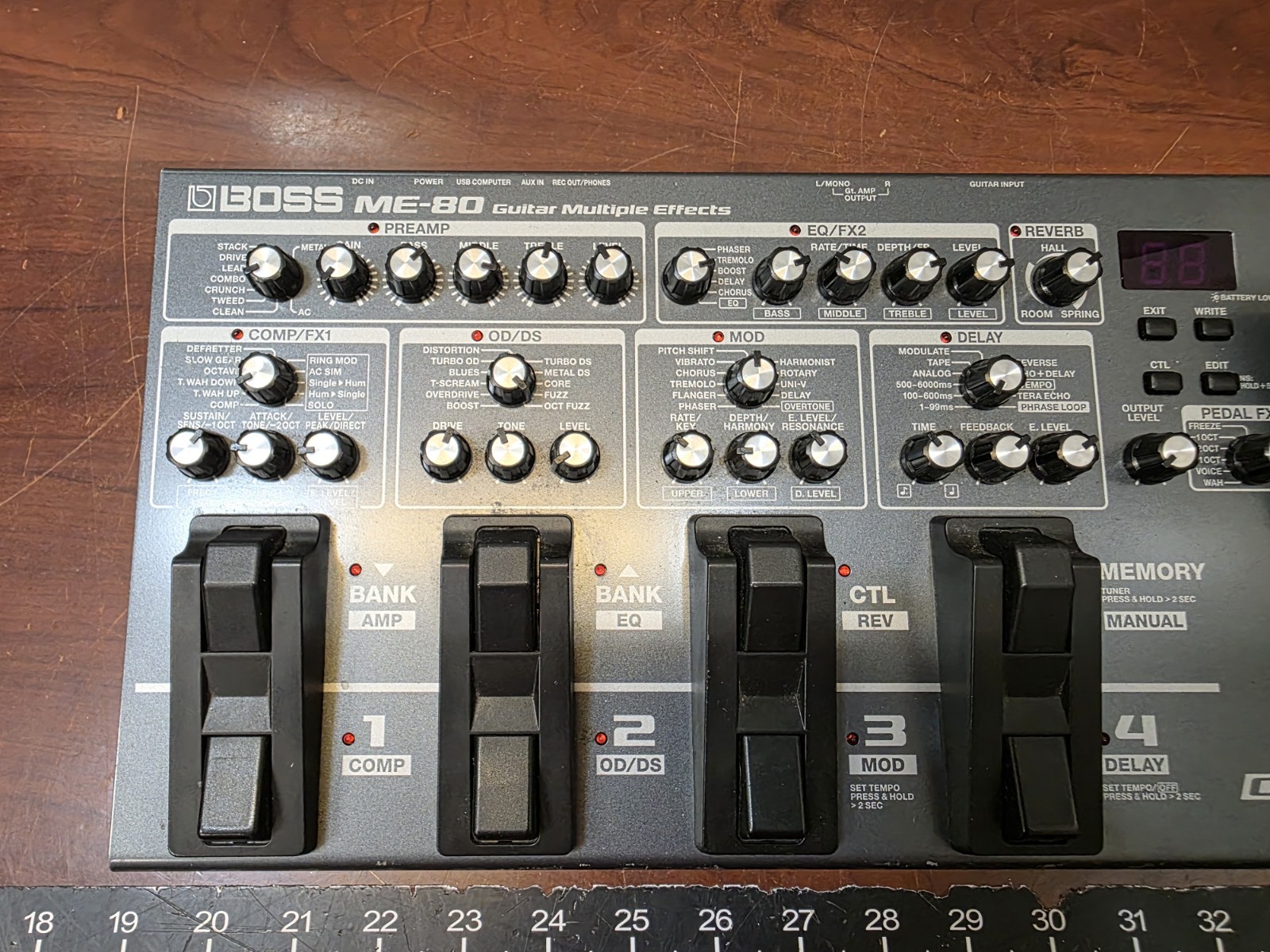 Boss ME-80 Guitar Multiple Effects Pedal Preamp
