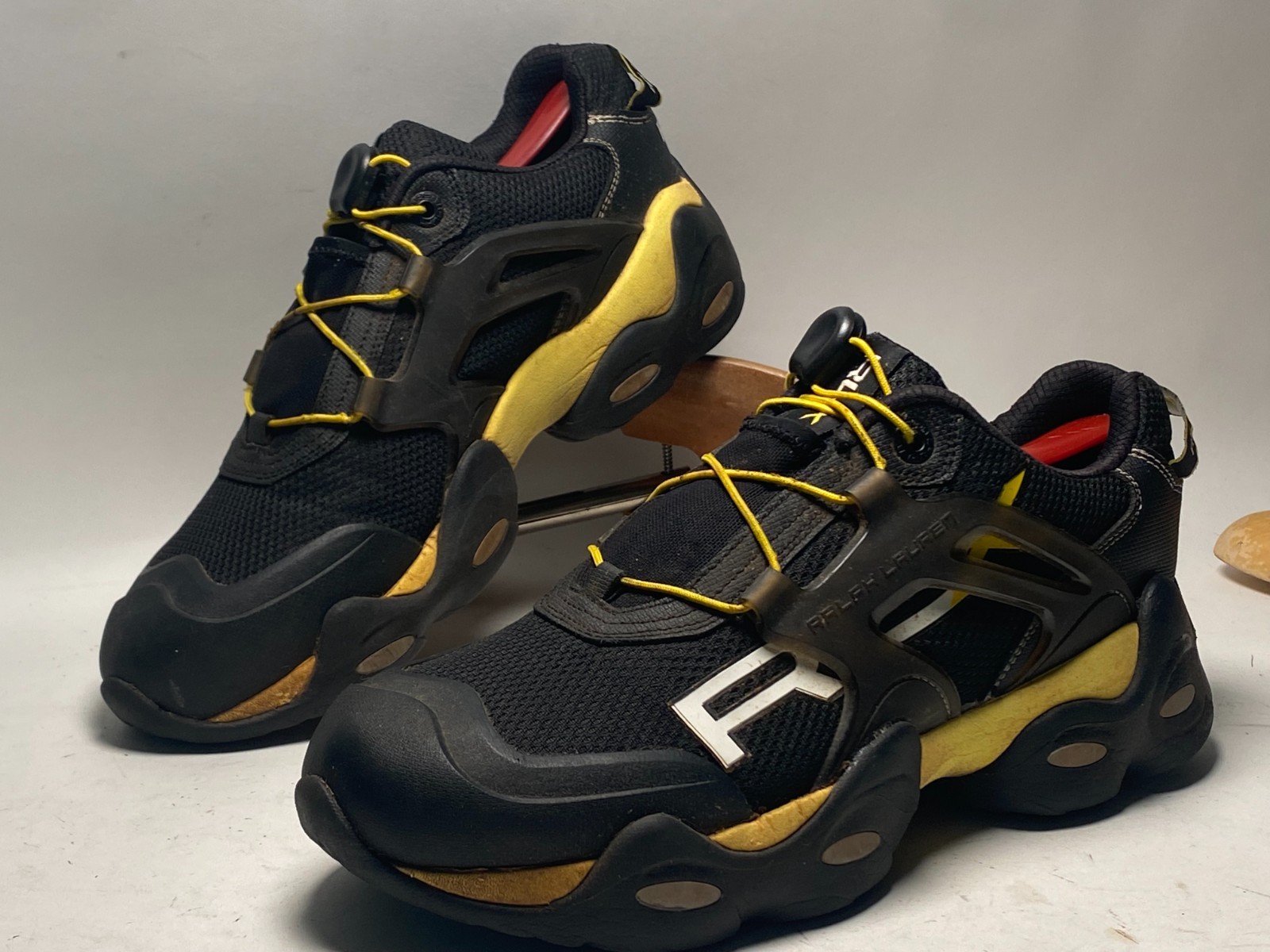 Y2K Ralph Lauren RLX Xtreme Men's Size US 9D Athletic Sport Shoes Black Yellow