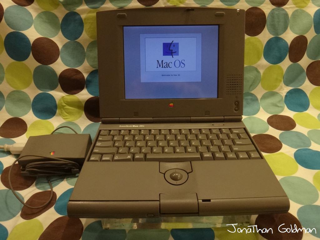 Apple Macintosh PowerBook Duo 280c 68LC040 24MB RAM 320MB HD Mac OS 8.1 Vintage