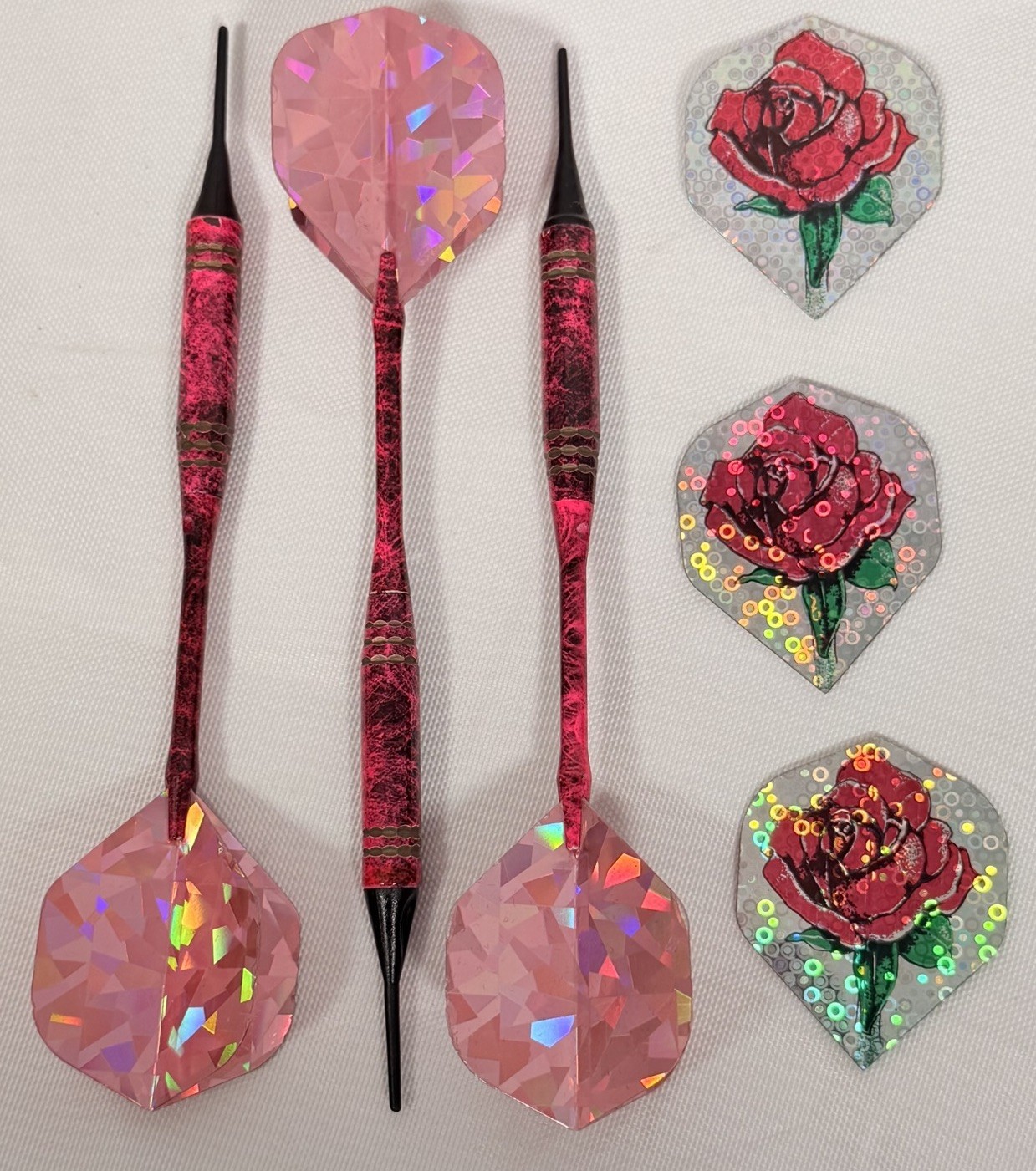 Plastic Tip Darts Set 3-Darts 15-Extra Tips, 3-Extra Flights, Holographic Flight