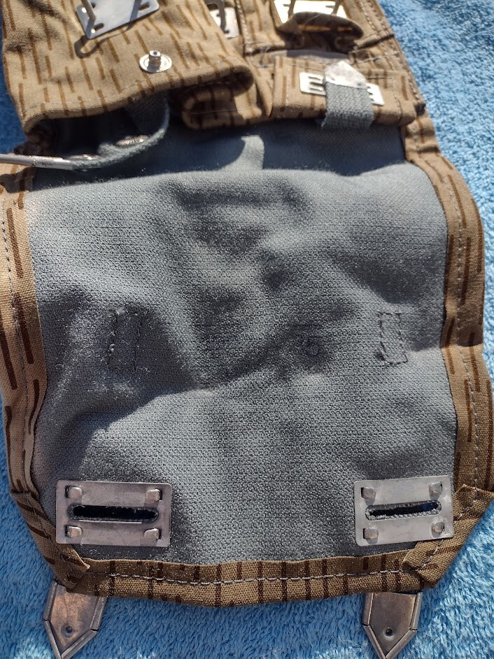 East German Magazine Pouch Raindrop Pattern DDR