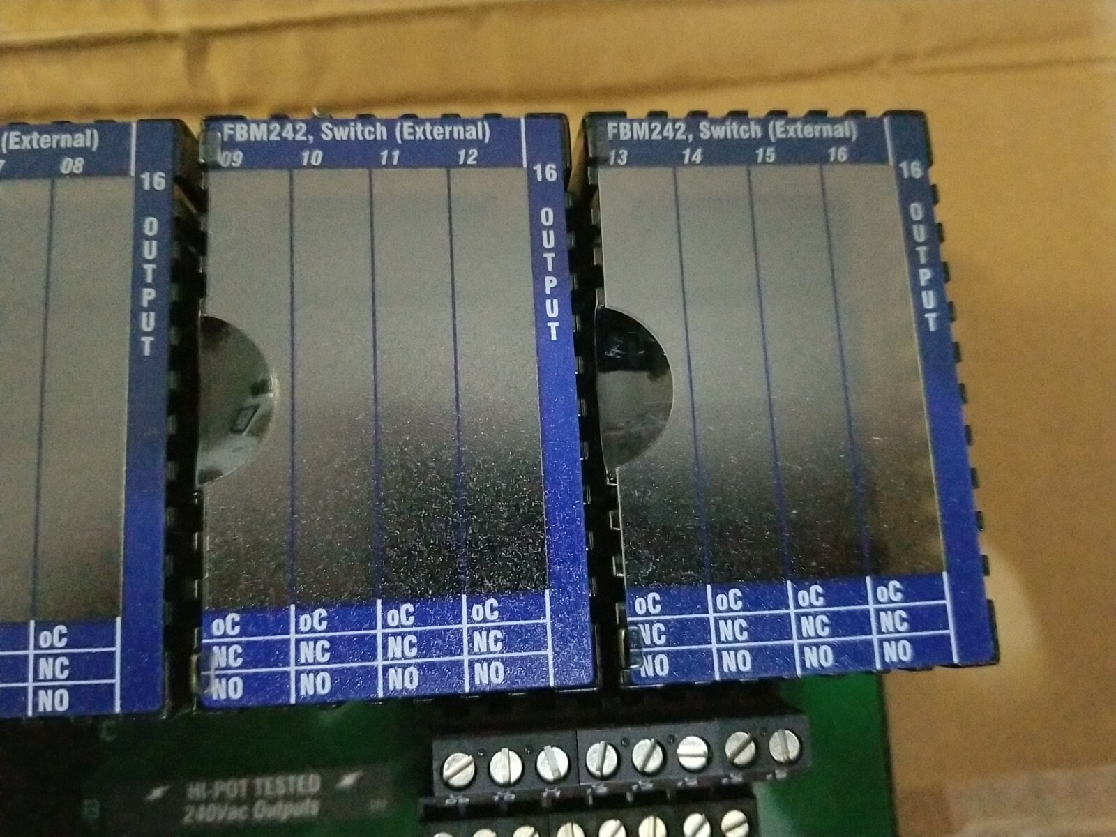 Foxboro P0916ng Fbm242 Switch External Output Module