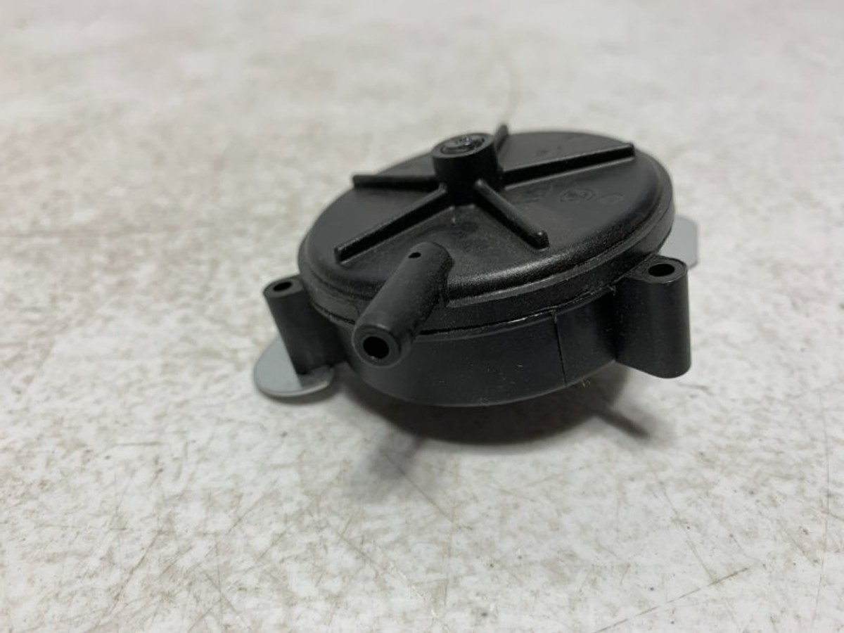 Lennox 80W52 Pressure Switch 0.60" WC