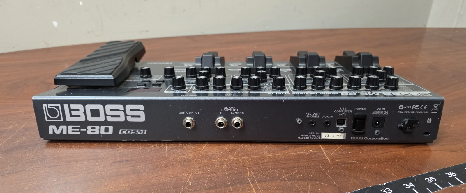 Boss ME-80 Guitar Multiple Effects Pedal Preamp