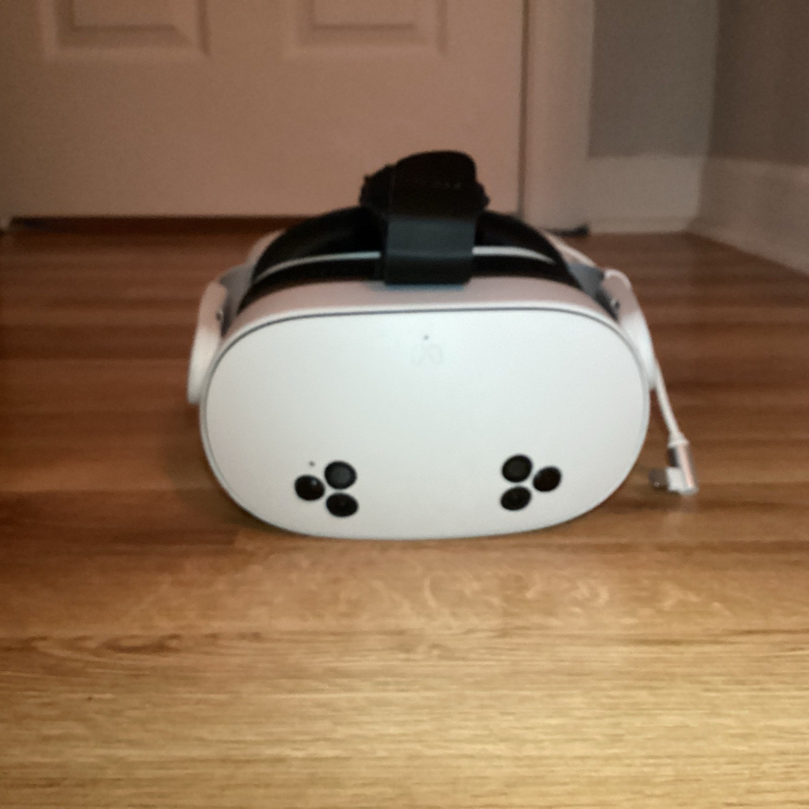 EXCELLENT CONDITION!!! Quest 3S 128 Gb, Vr Battery and controller protectors