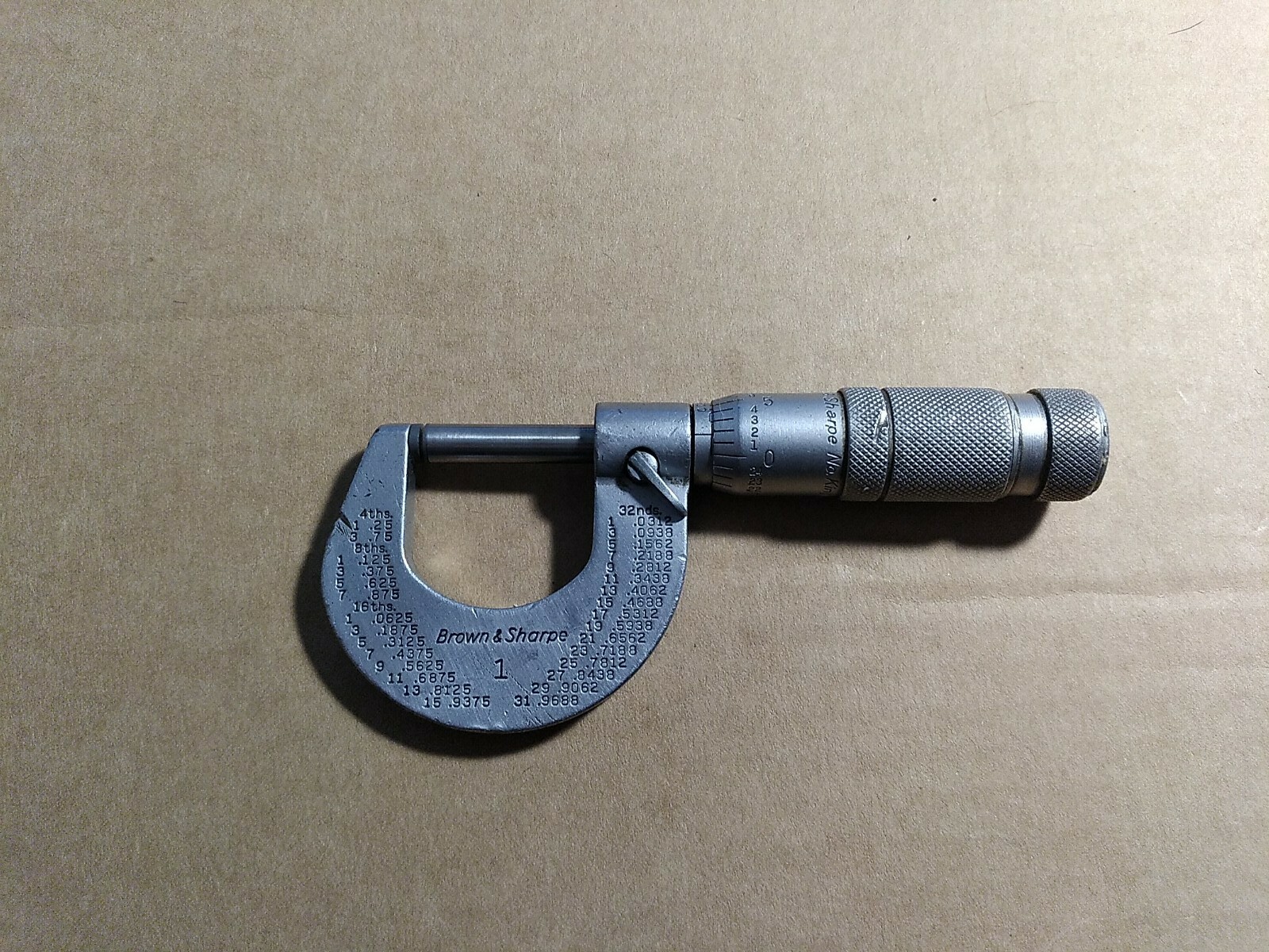 BROWN & SHARPE PRECISION OUTSIDE MICROMETER CARBIDE FACED 0-1" RANGE .0001" GRAD