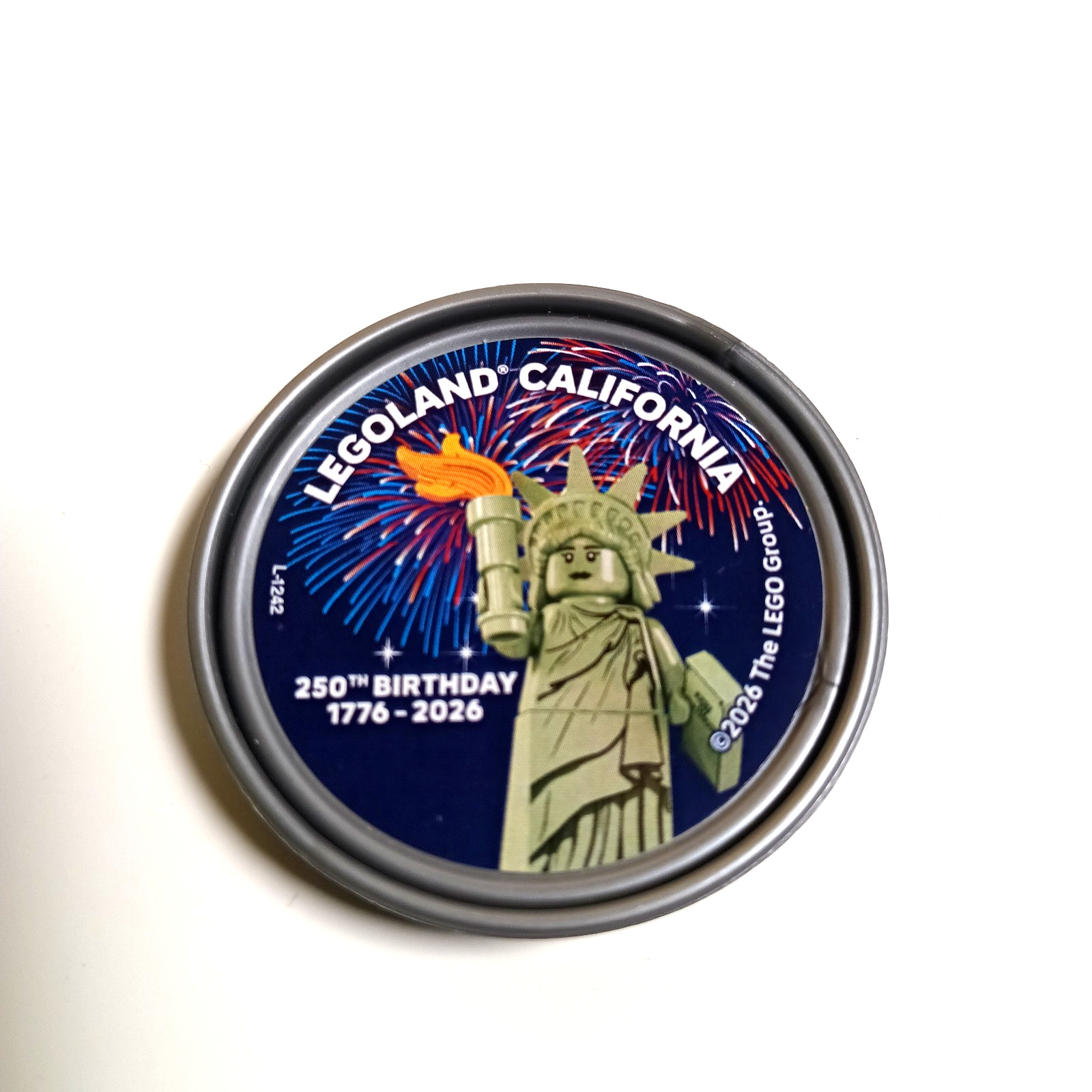 Legoland Lego California Pop Badge 2026 USA 250th Birthday Statue of Liberty