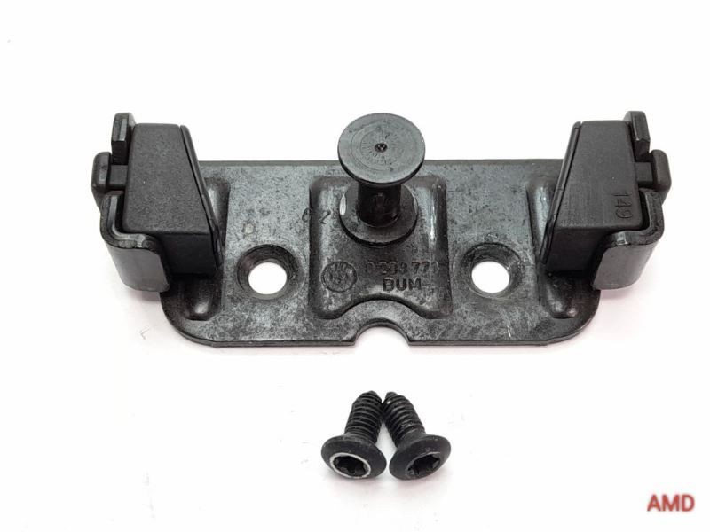 2005 BMW 330ci 325ci 325i 330i E46 Trunk Lid Bottom Catch Bracket Latch 8203771