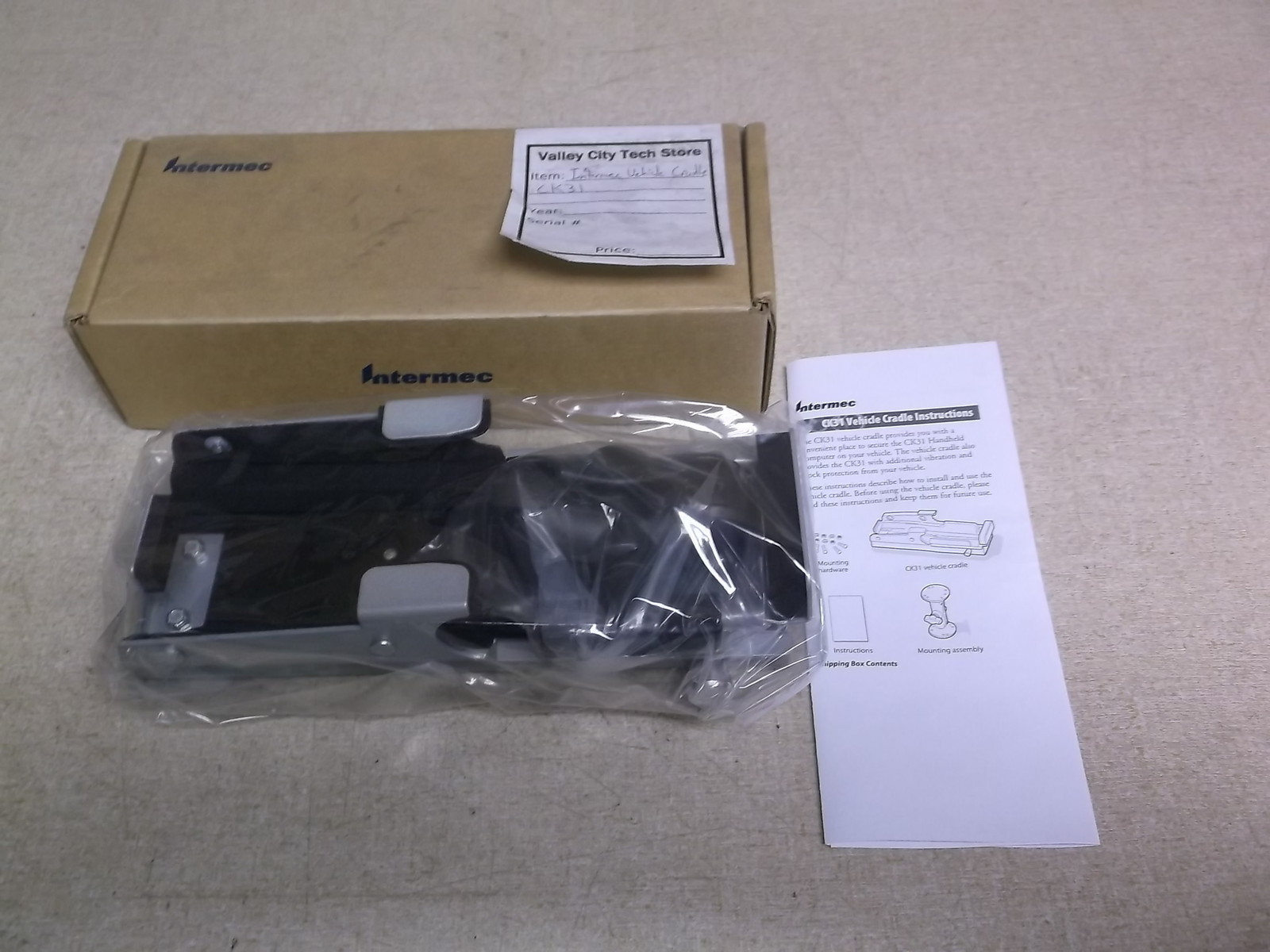 NEW Intermec CK31 Vehicle Cradle w/ Hardware, Mounting Assemby & Instructions