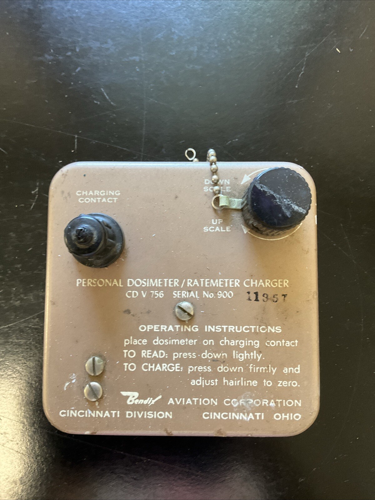 Bendix CDV756 Personal Dosimeter / Ratemeter Charger | Series 900