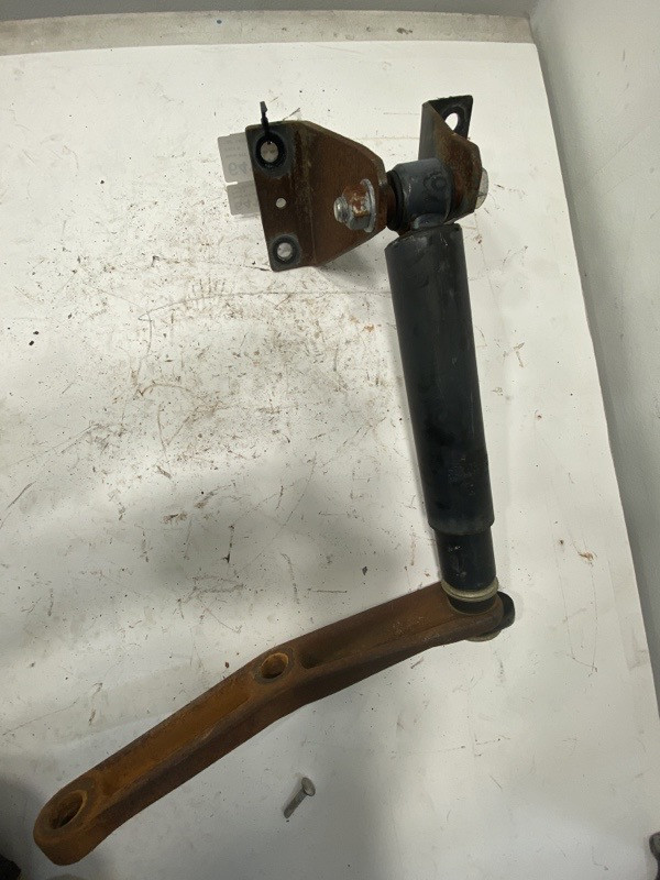 2018 Freightliner MT55 Suspension Bracket (641-12584)