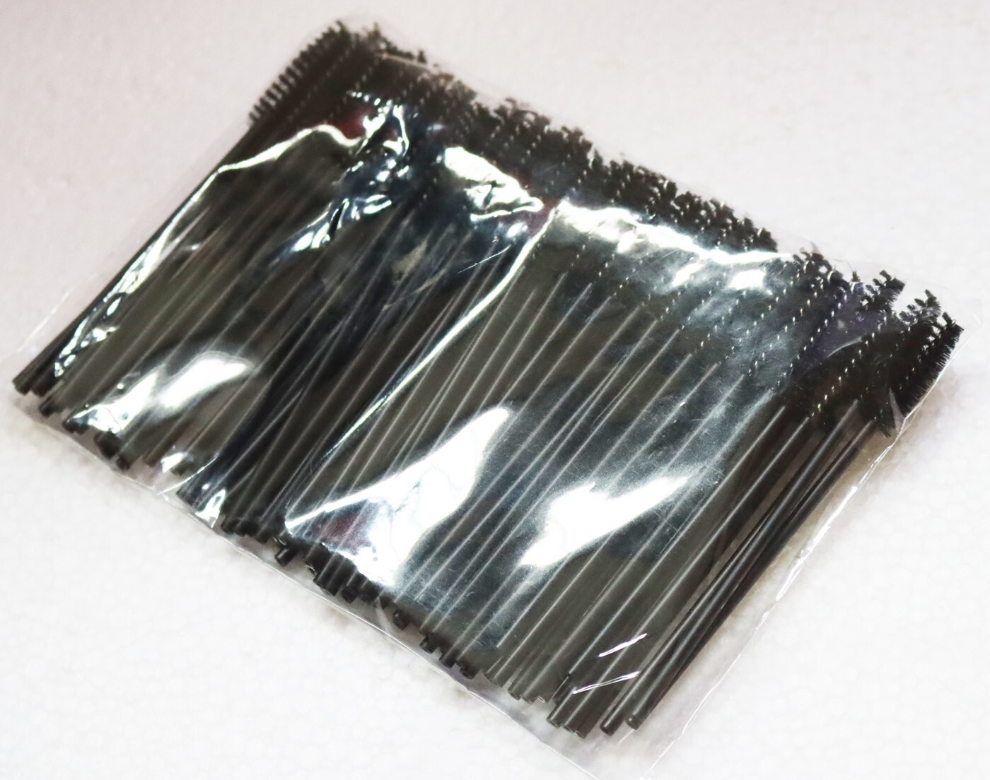 100Pcs Black Disposable Eyelash Brush Eyebrow Brush Micro Brush Makeup Tool