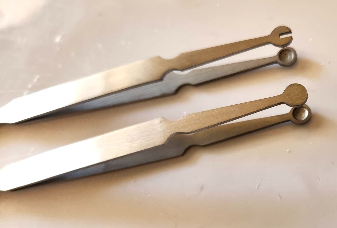 2 pcs Piercing Barbell Clamps 4.5" Piercing Forceps Pliers