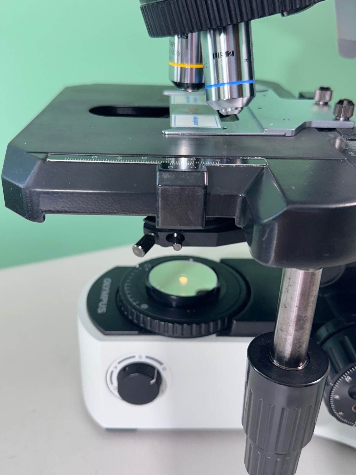 NICE Olympus BX41 Microscope with 3 Objectives, Ergonomic Tilting Head