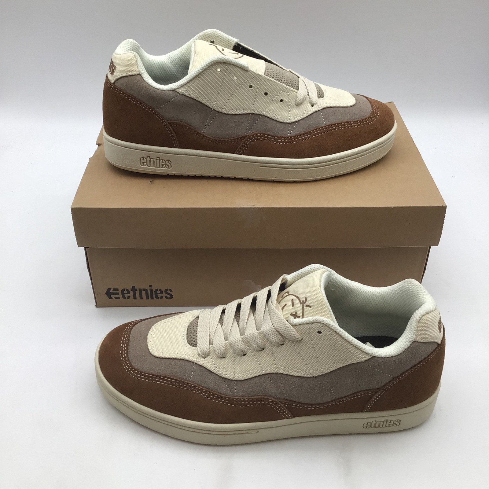 Etnies Snake Tan Brown Grey Skate Shoes Mens Size 8 US NEW