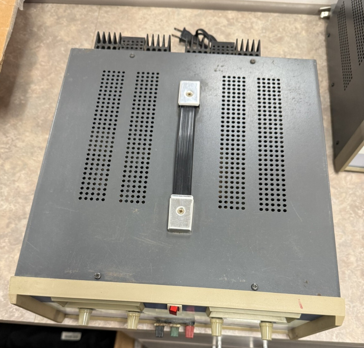 GW Model: GPR-1810H Laboratory DC Power Supply