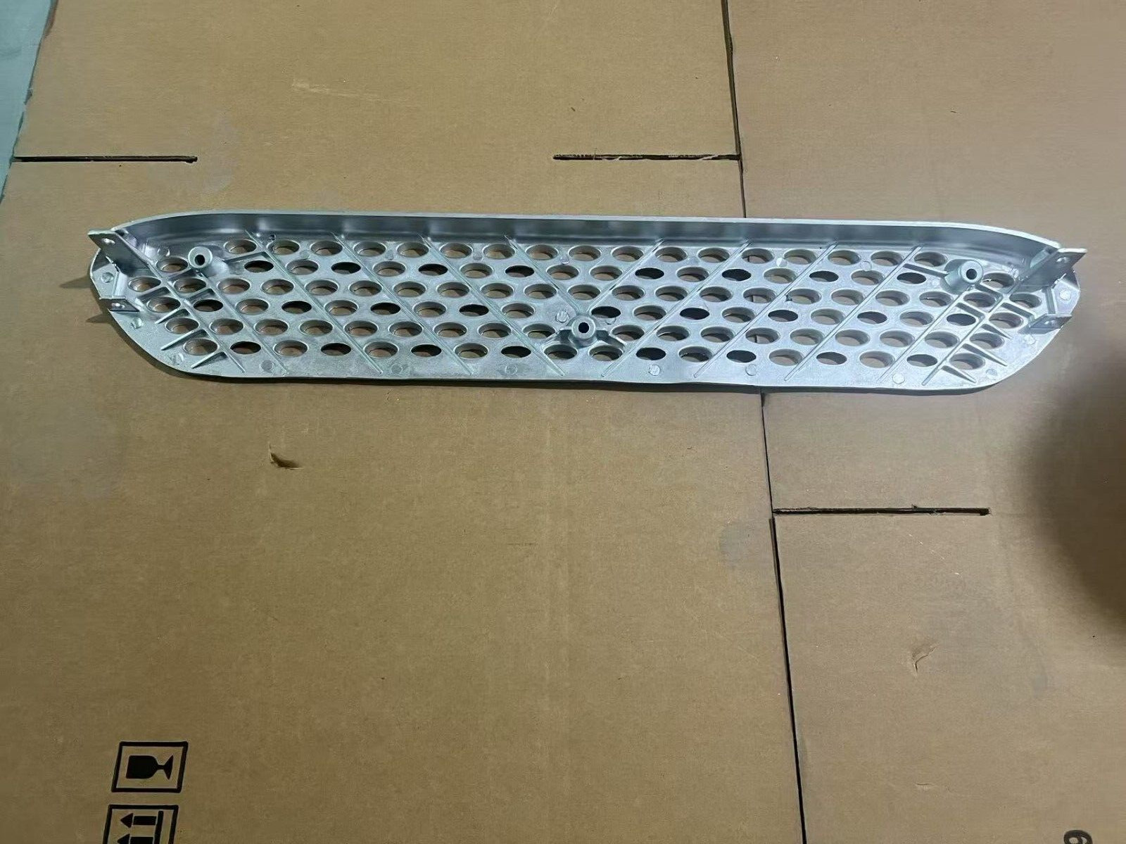 Front Fairing Lower Aluminum Step Peterbilt 579 2023+