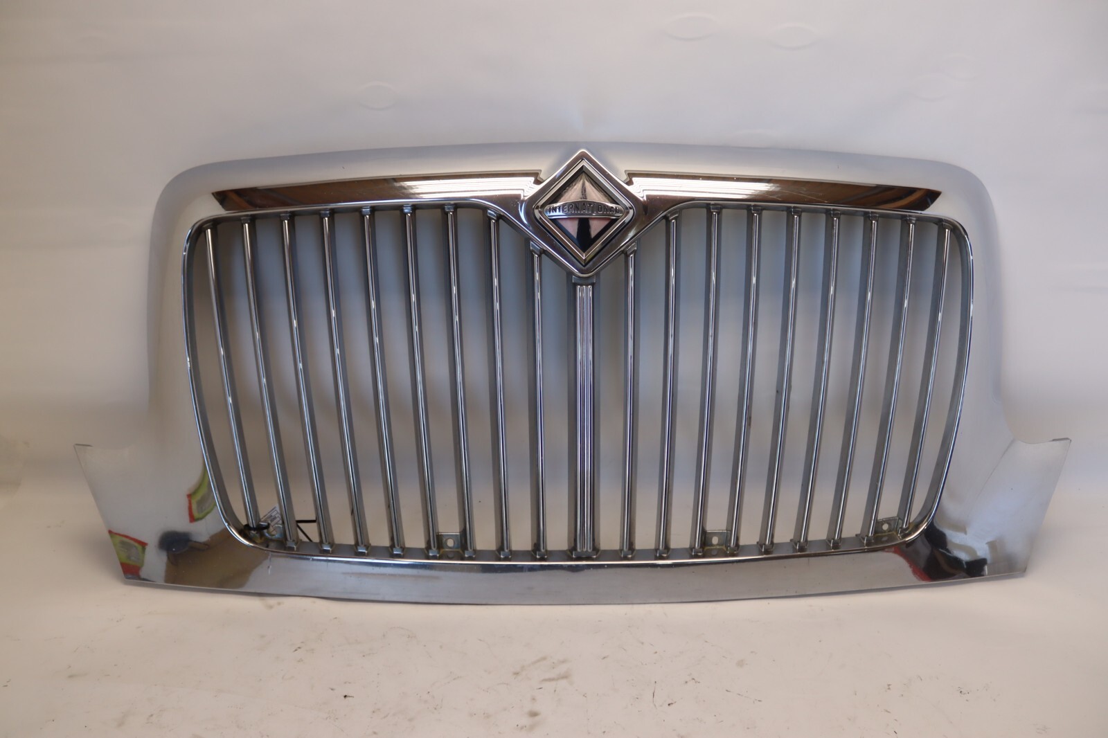 2008-2020 INTERNATIONAL DURASTAR 4300 MAIN GRILL GRILLE CHROME OEM