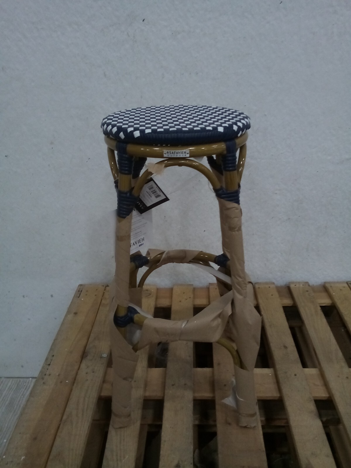 Safavieh Indoor Outdoor Bar Stool, Reduced Price 2172722391 FOX5211D