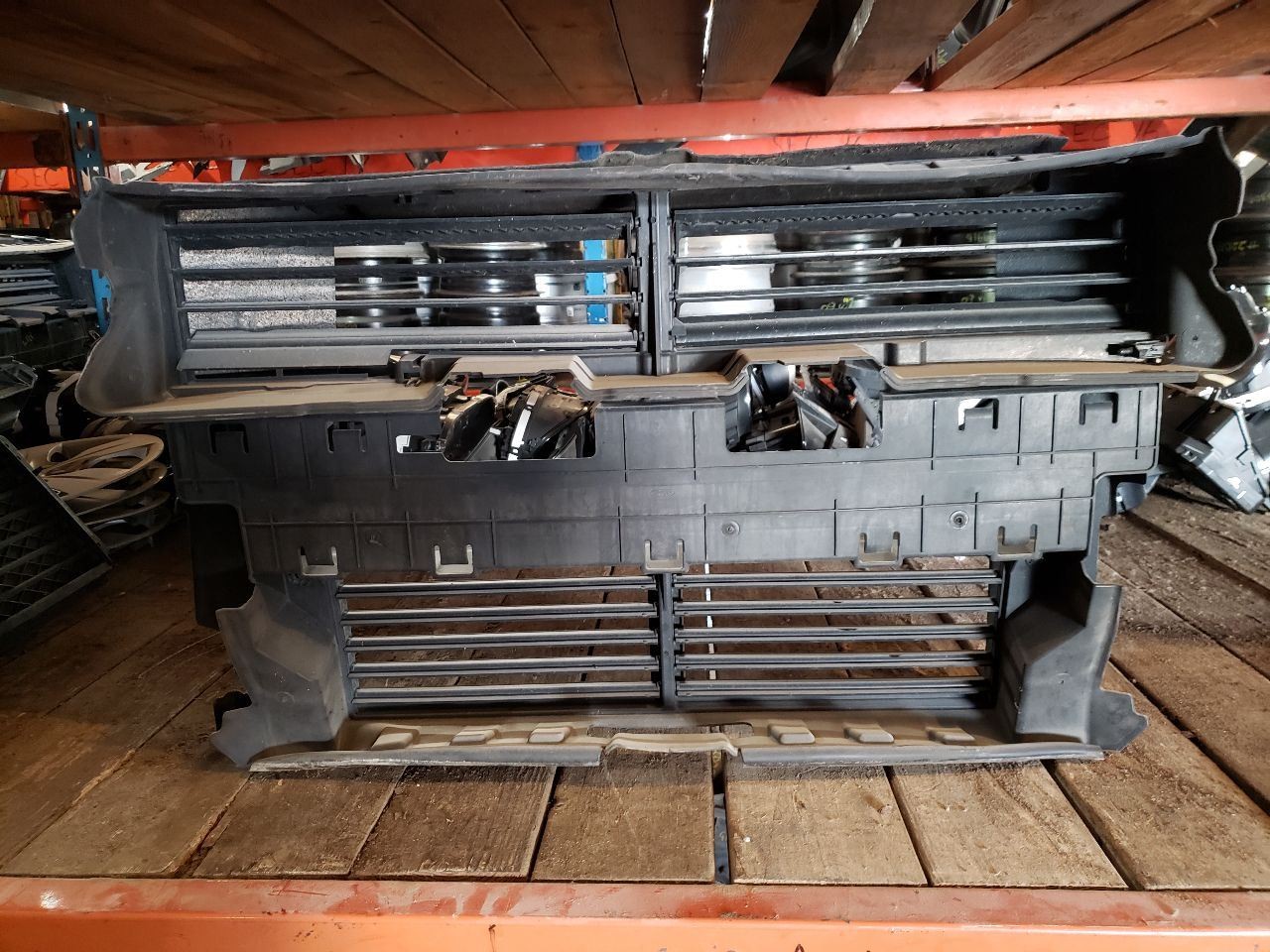 Air Shutter Assembly 2.5L FWD Fits 15 FUSION 180865
