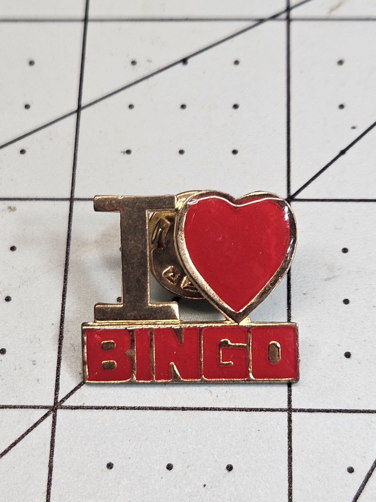 I Love Bingo Pin Gold Tone Red Enamel Lapel Hat Pin Casino Game Collectible
