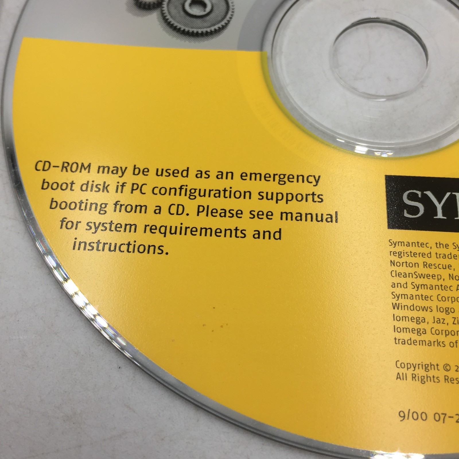 Norton SystemWorks 2001 Software Disc Symantec