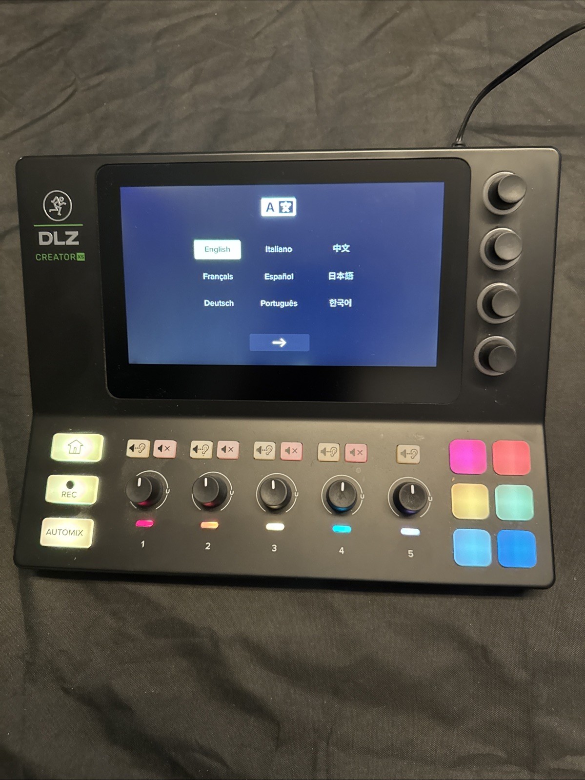 Mackie DLZ Creator XS Adaptive Digital Mixer for Podcasting and Streaming
