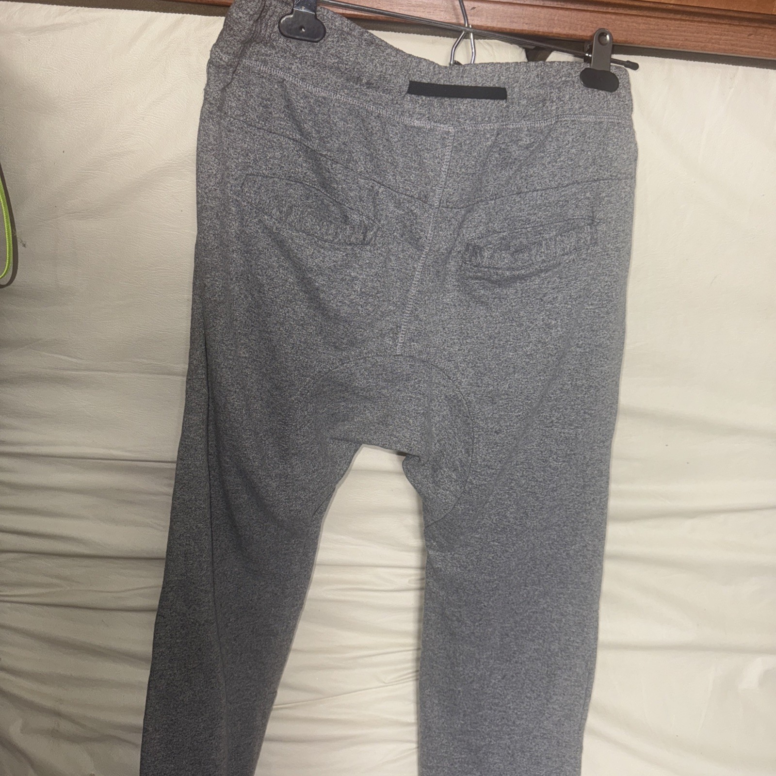 Medium Greg Retro fight Sweats