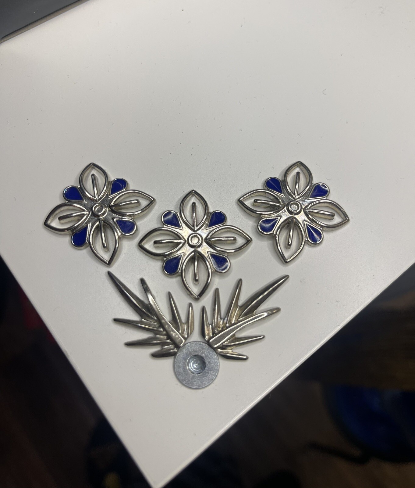 Clase Azul 5 Emblems ( 2 Agave Logos ) ( 3 Flour Logos )