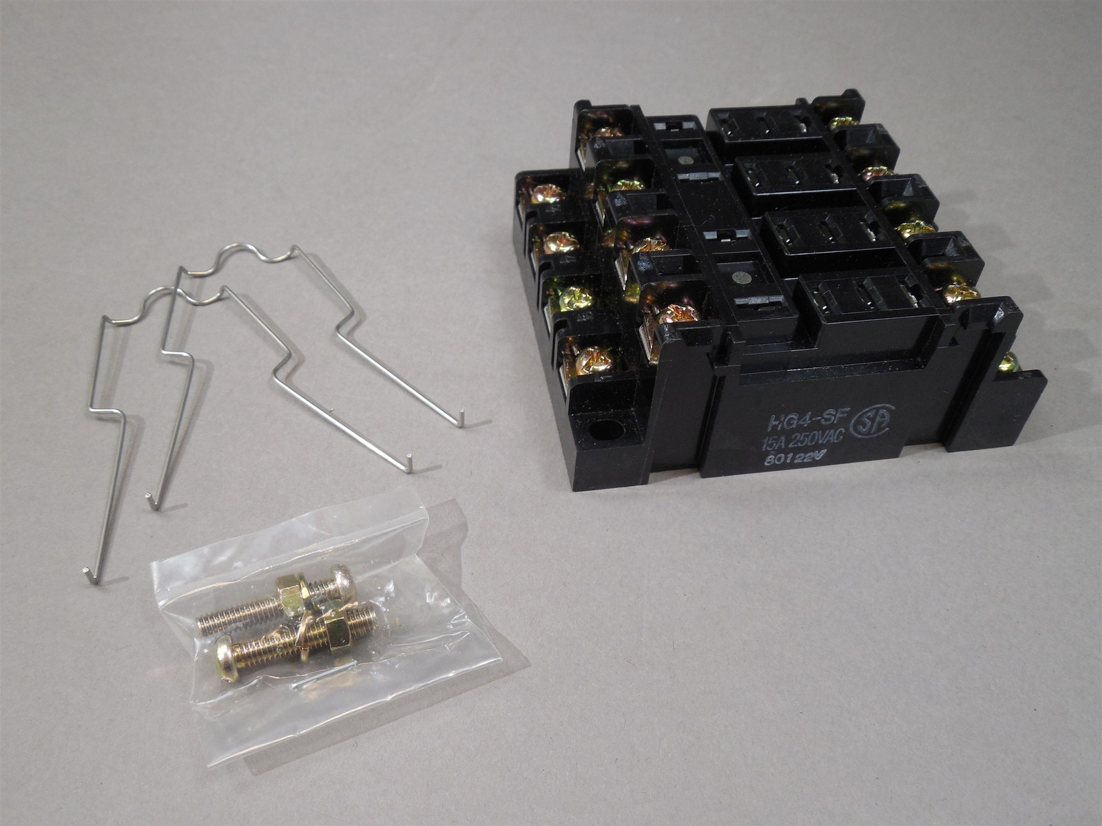 NEW - Lot of (5) NAIS HG4-SF Plug-In Electronic Component Socket