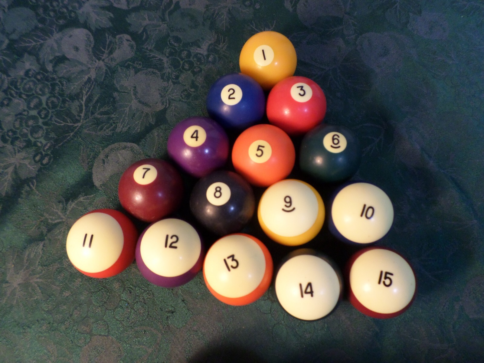 2 1/4"-17pc Solids & Stripes Billiard/Pool Ball Set w/2 Cue Balls