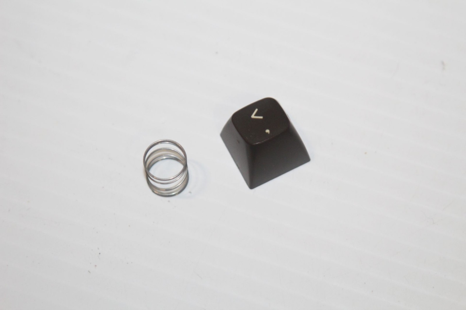 Arrow , Keyboard Brown Key Cap w/ Spring Vintage Genuine Commodore 64 C6