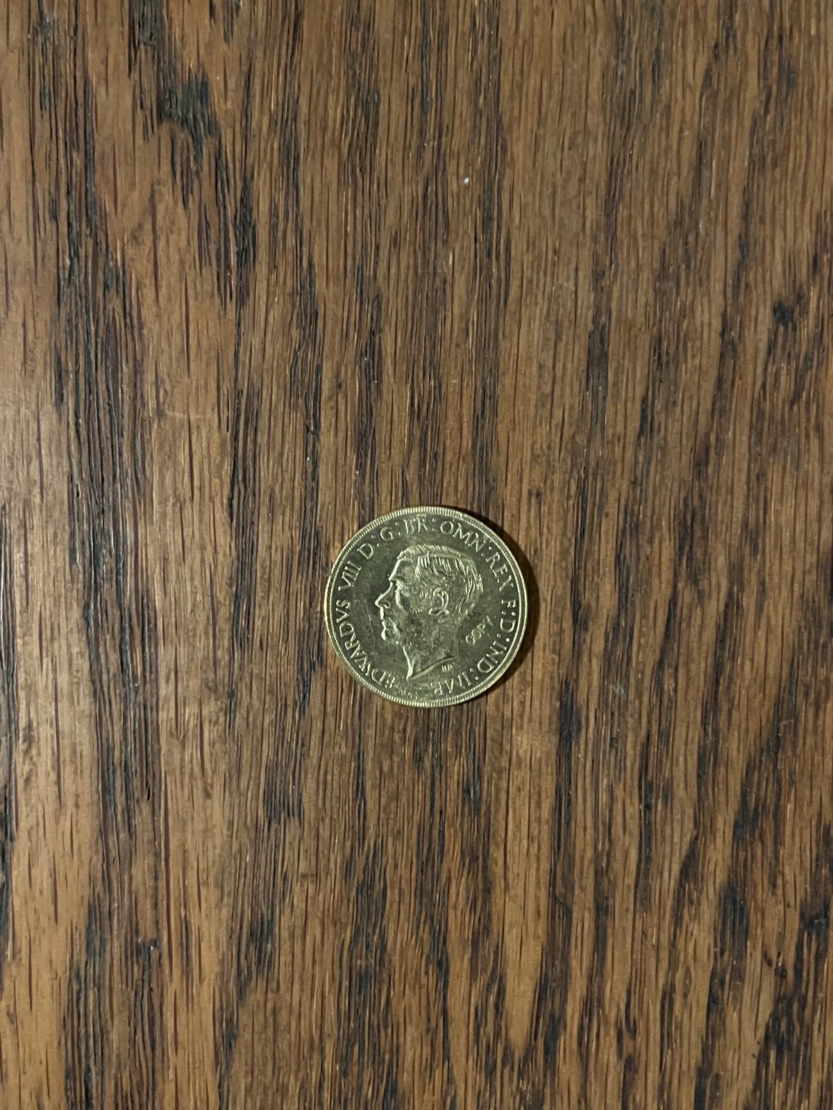1937 British Sovereign Gold Novelty/Souvenir Coin