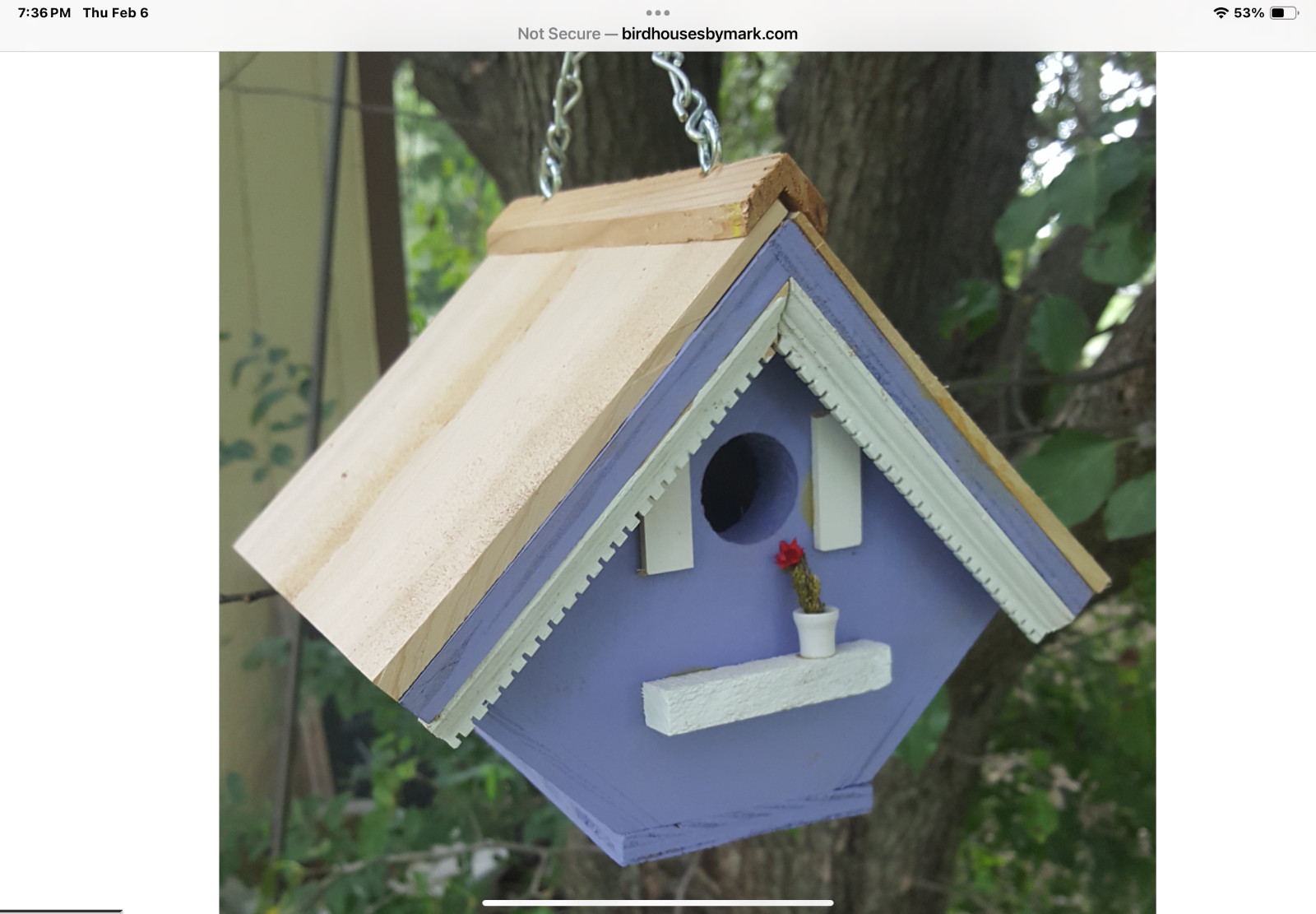 Beautifully Hand Made Wren Hanging Bridhouse With Beautiful accents