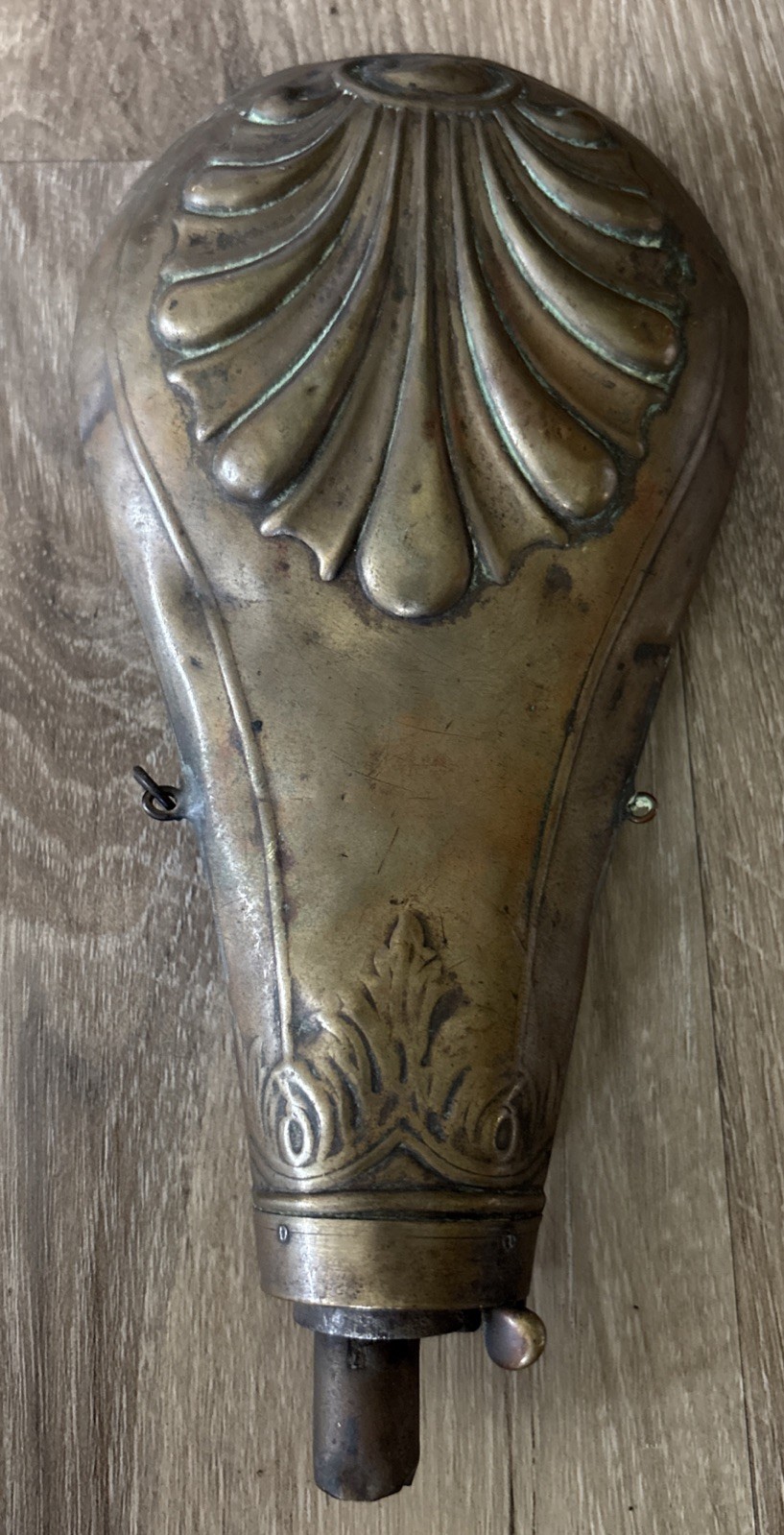 Antique 1800’s Brass Clam Shell Black Powder Flask Civil War Era (19th Century)
