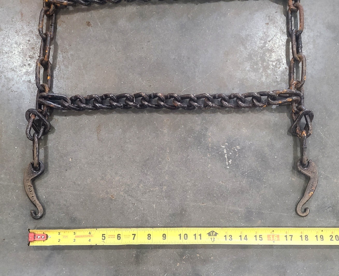 10.00 x 24 Tire Chain 4 Link