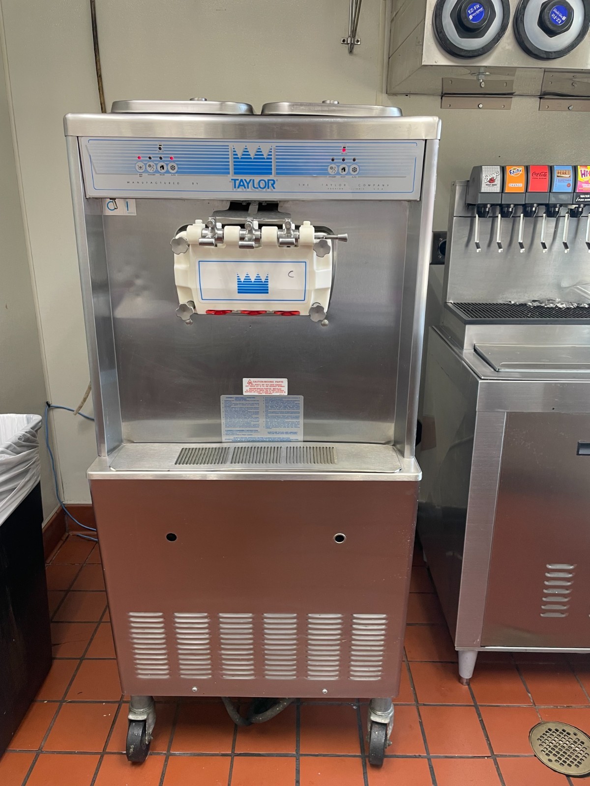 Taylor Soft Serve Twin Twist Ice Cream Machine Model 339-33