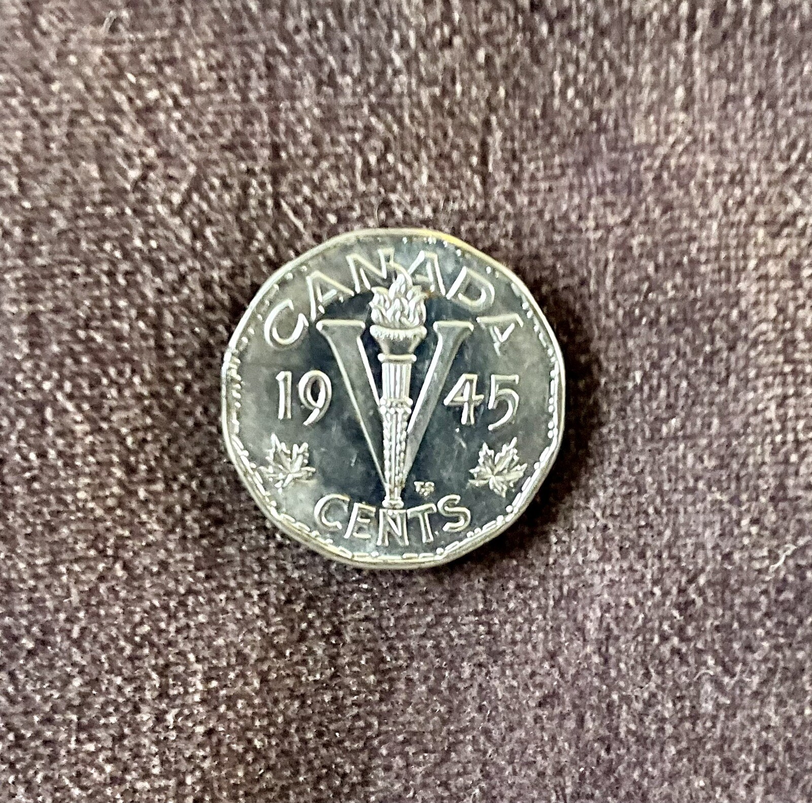 1945 George VI Canada 5c five cents - good circulated condition
