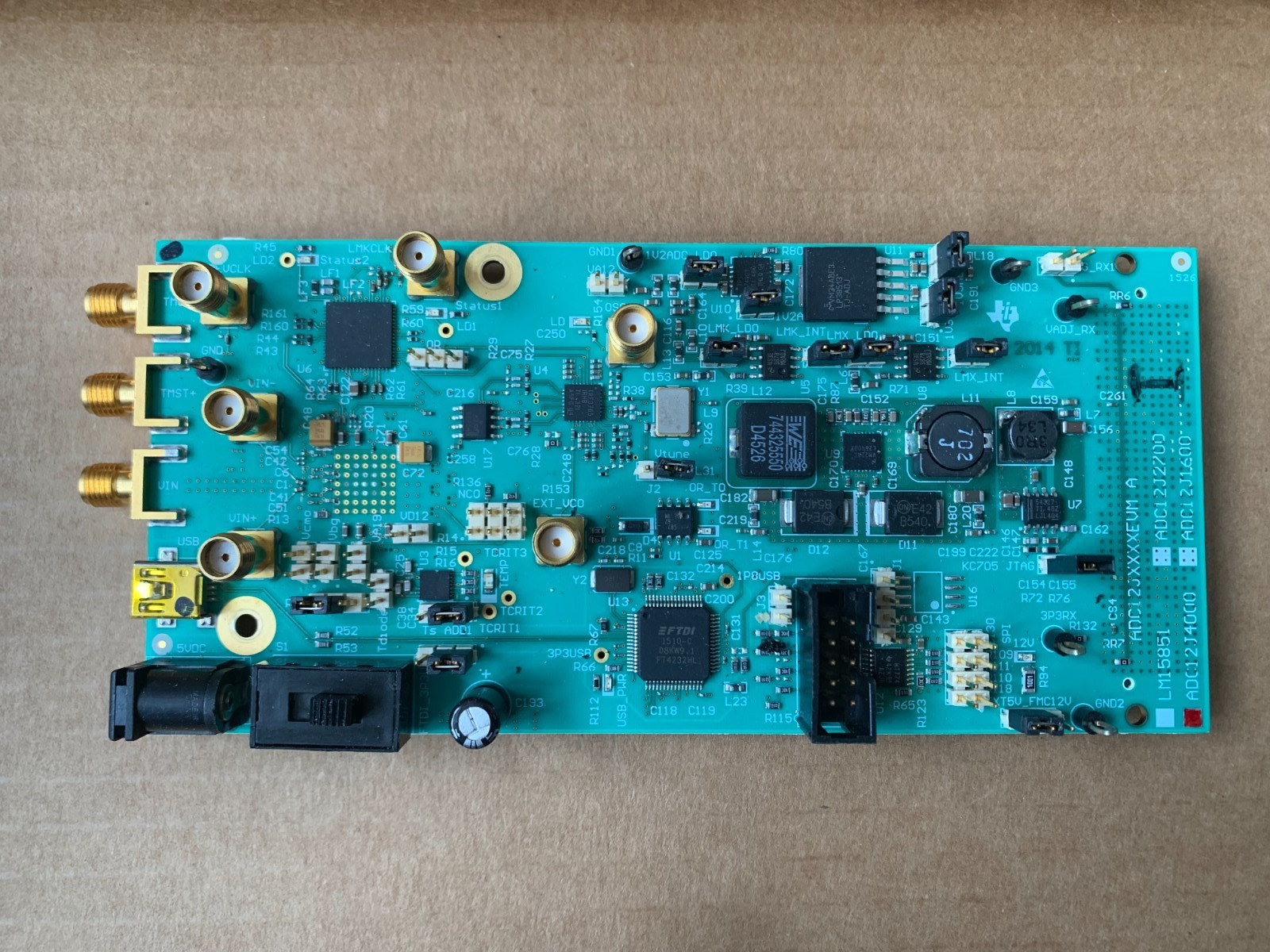 Texas Instruments  ADC12J4000 Series RF Receiver Board Analog to Digital convert