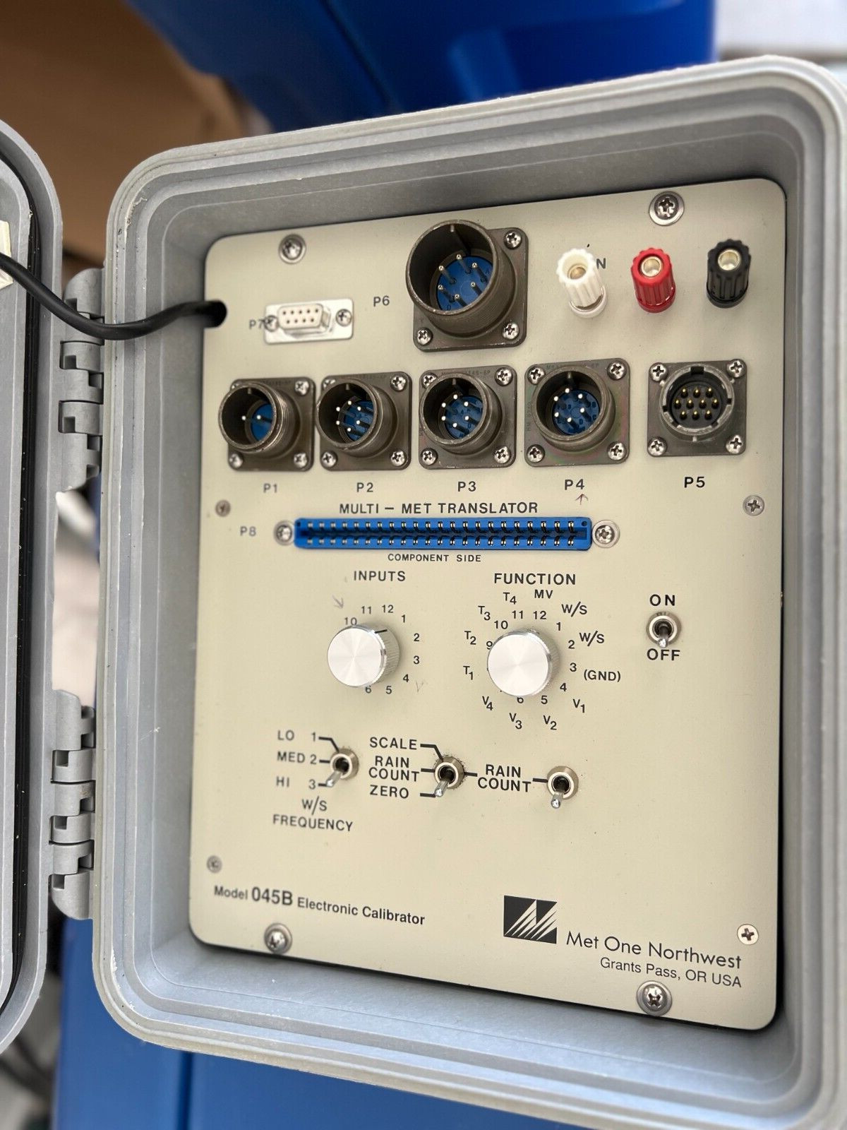 Met One 045B Electronic Calibrator / Simulator
