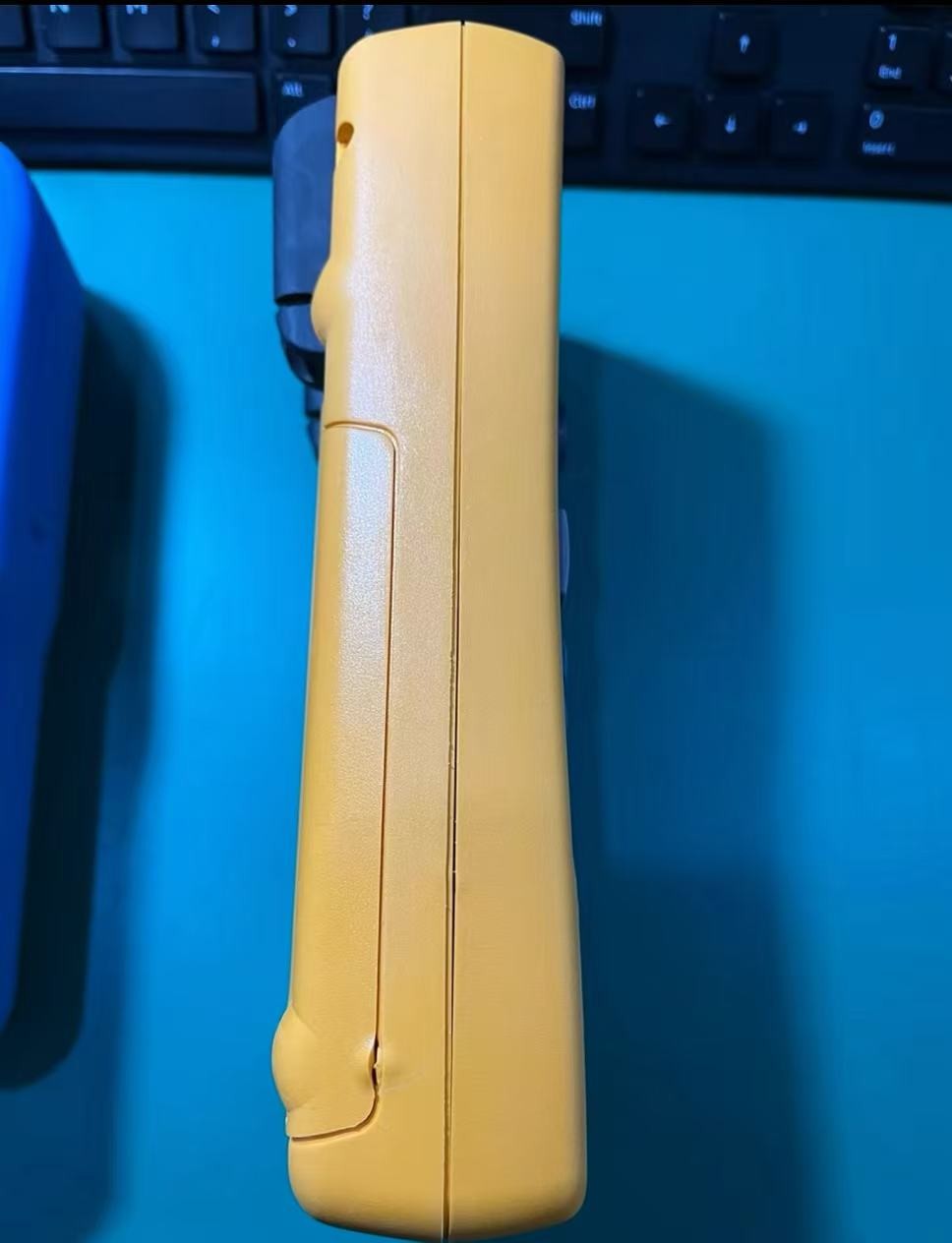 FLUKE 725 MULTIFUNCTION PROCESS CALIBRATOR W/ LEADS & CLIPS FREE SHIPPING TESTED