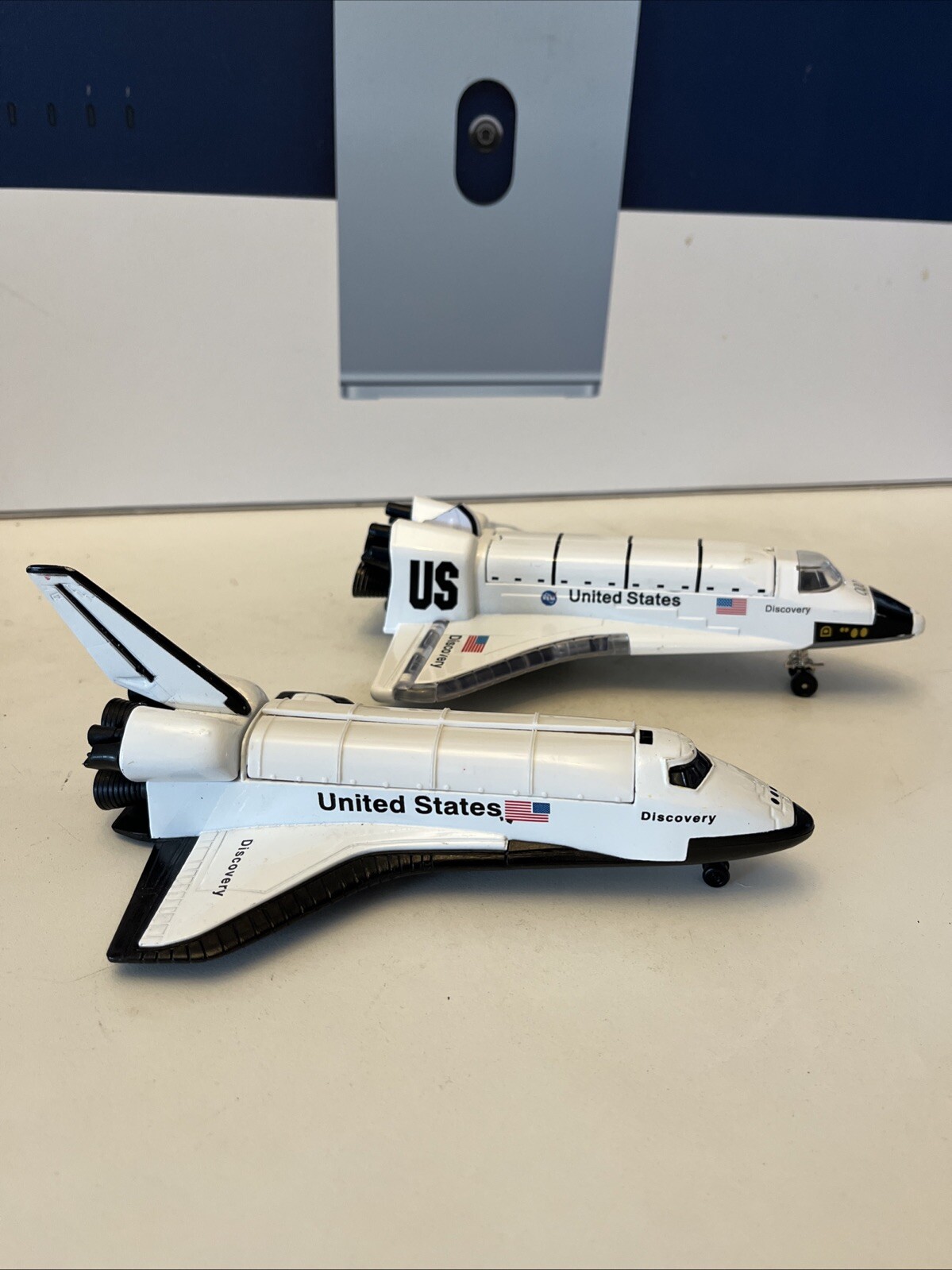 2 X NASA Discovery Space Shuttles (spare Or Repair Both Have Damage)