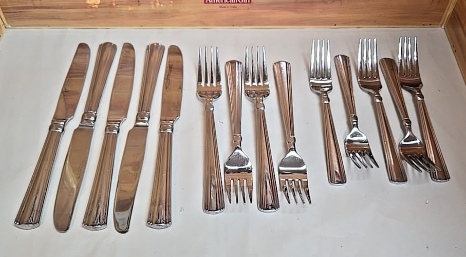 Lot of (14) Unmarked Stainless Steel Flatware; 5 Knives, 4 Forks, 5 Salad Forks