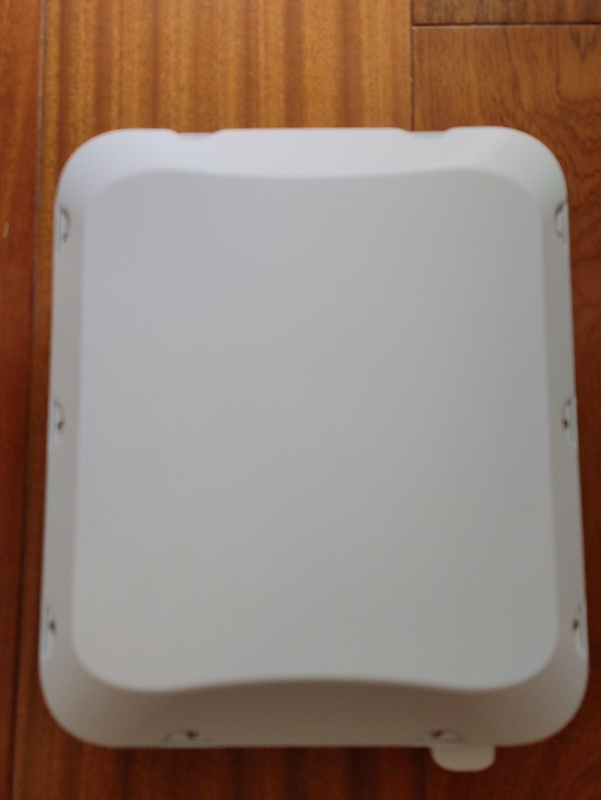 Ruckus T310n Outdoor 802.11ac Wave 2 2x2:2 Wi-Fi Access Point T310-XX61