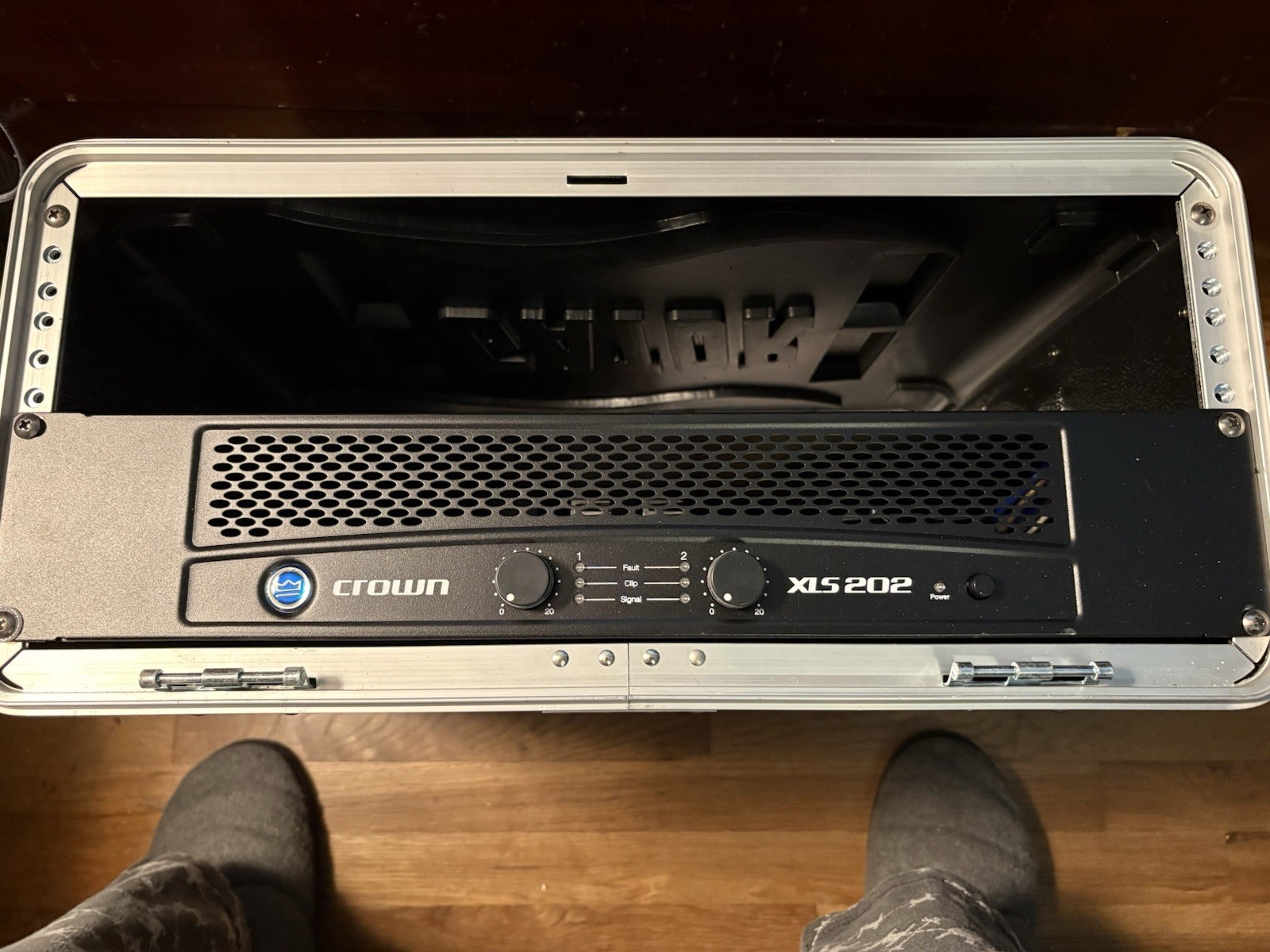 Crown XLS 202 2-Channel Power Amplifier