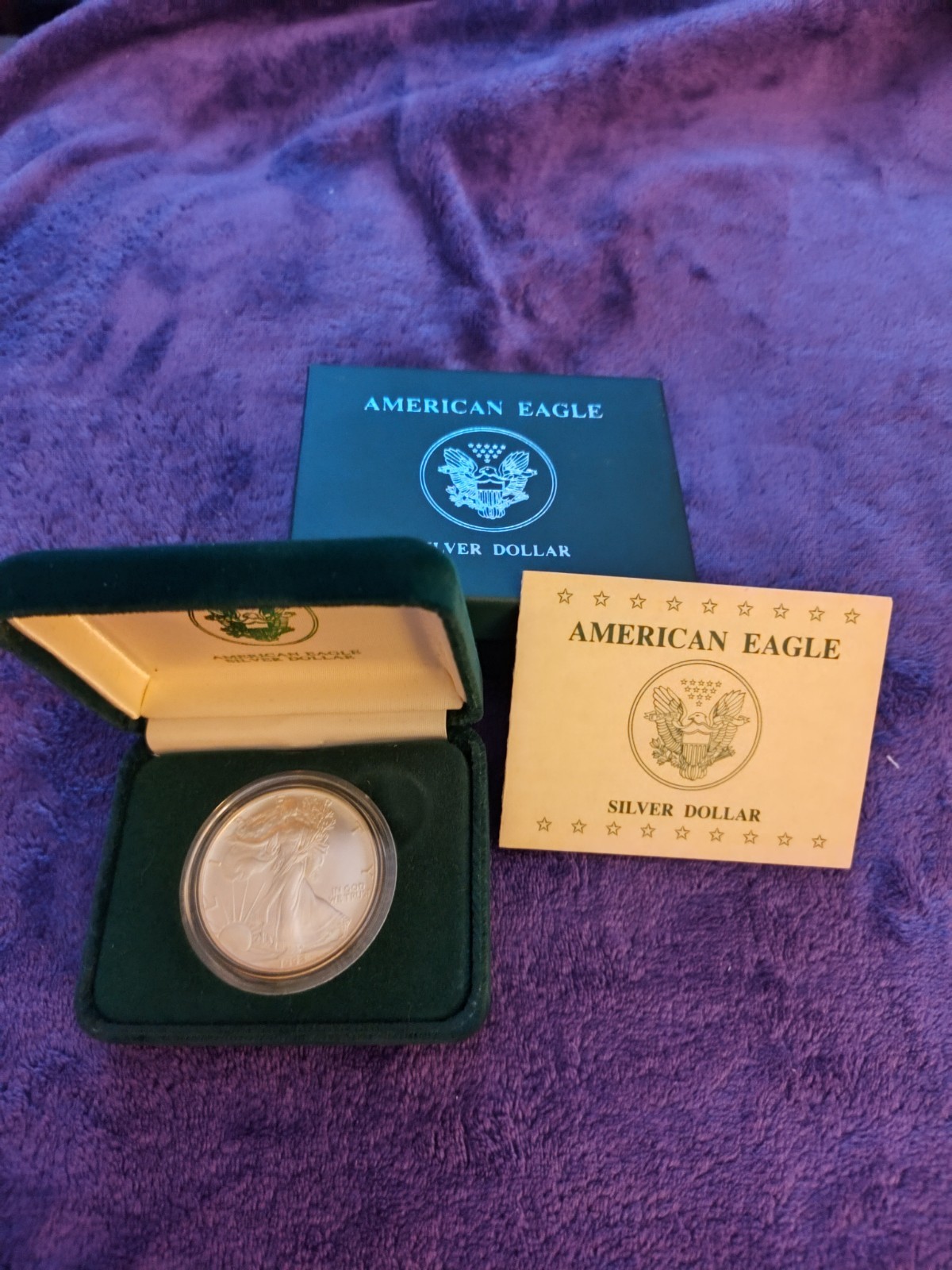 1992 American Eagle Walking Liberty 1oz .999 Fine Silver One Dollar Coin w/ COA
