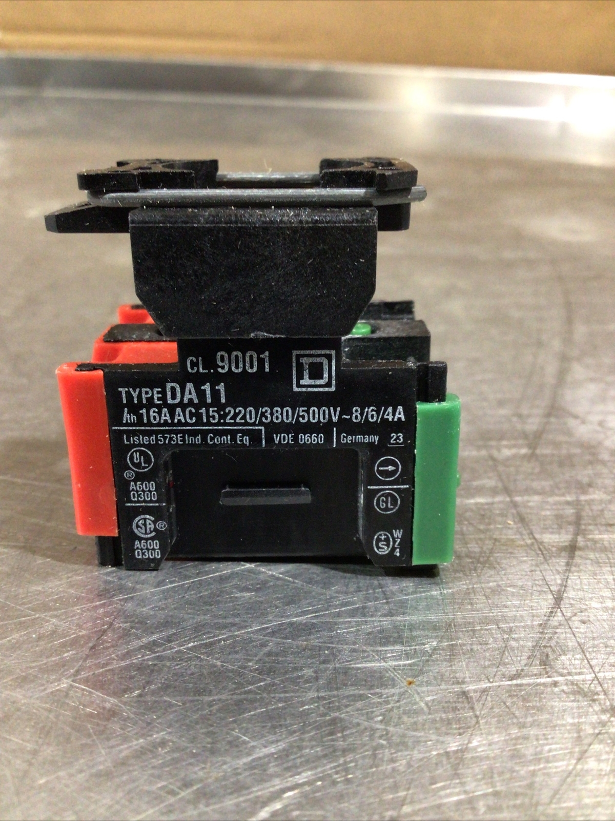 CONTACT BLOCK CLASS 9001 TYPE DA11 SQUARE D
