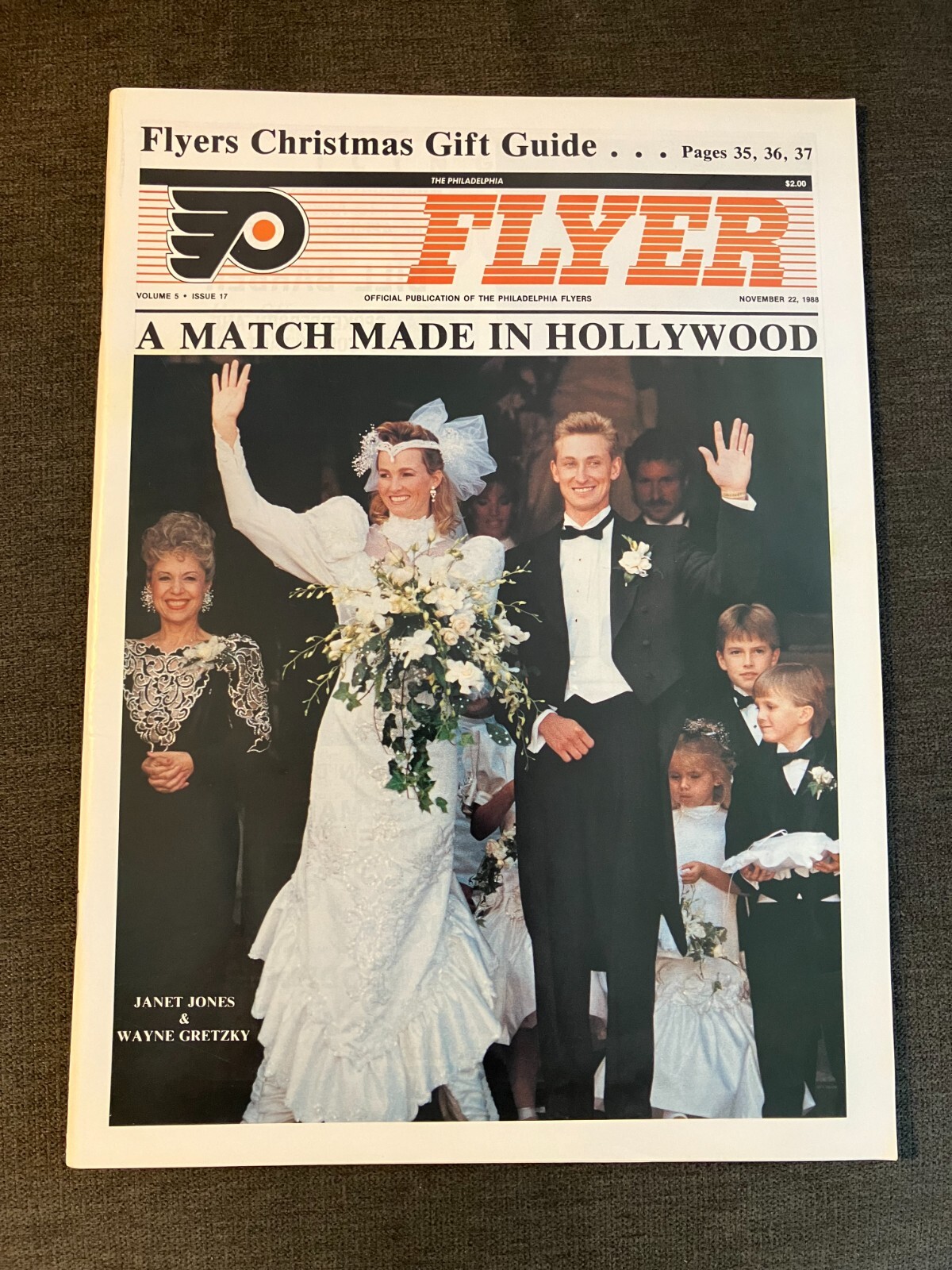 1988 Wayne Gretzky & Janet Jones on Philadelphia Flyers Official Game Program Ma